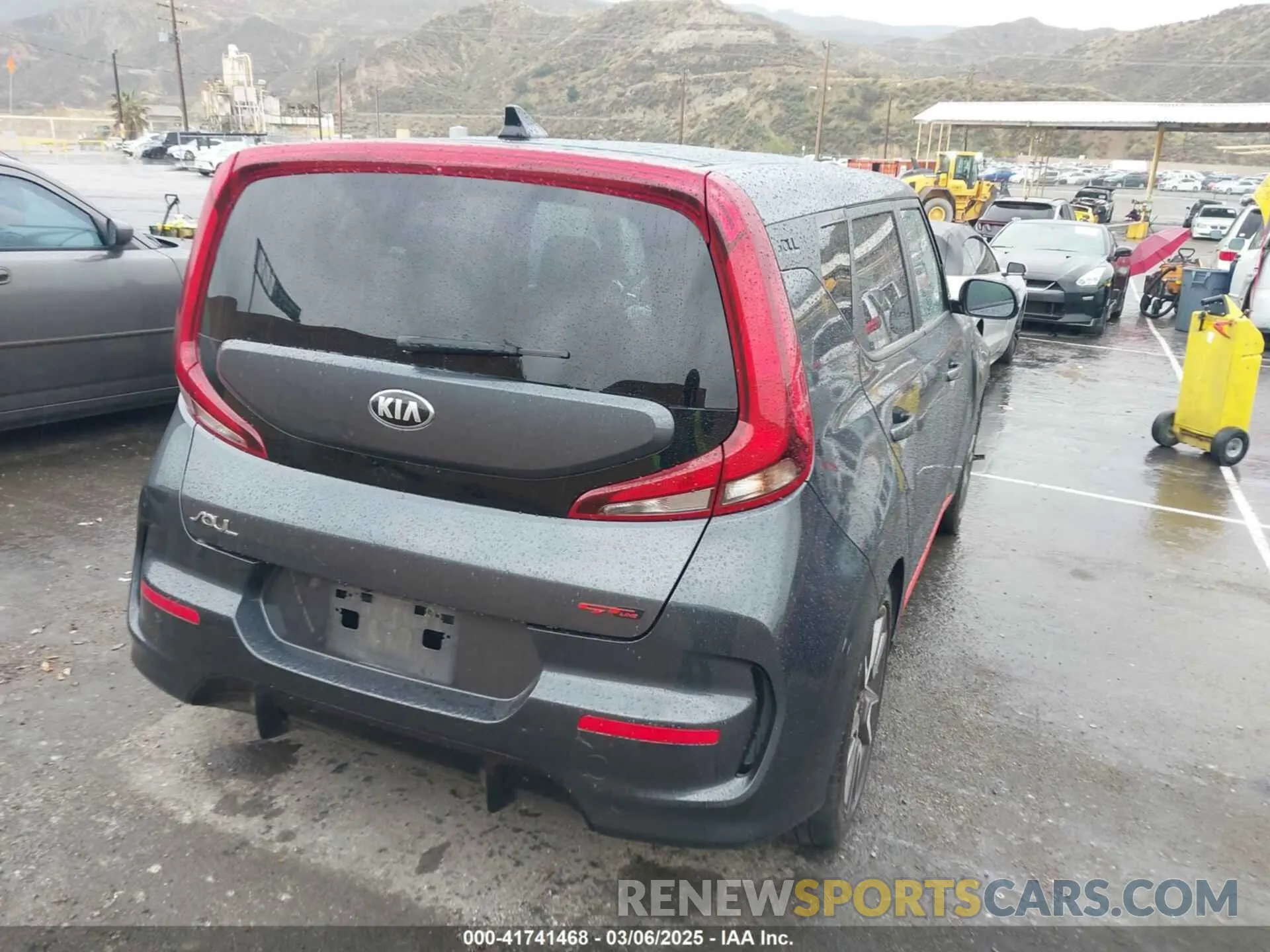 4 Photograph of a damaged car KNDJ63AU0M7791701 KIA SOUL 2021
