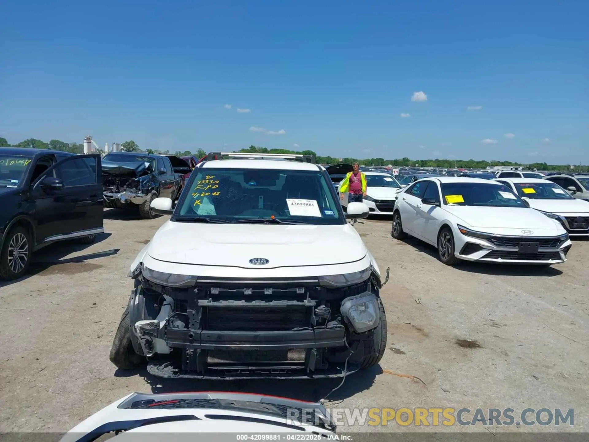 12 Photograph of a damaged car KNDJ63AU3M7767747 KIA SOUL 2021