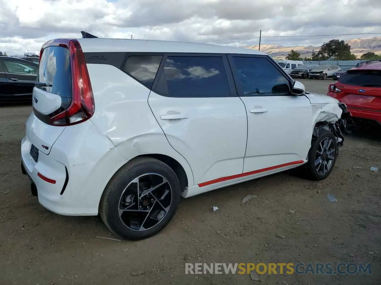 3 Photograph of a damaged car KNDJ63AU4M7744073 KIA SOUL 2021