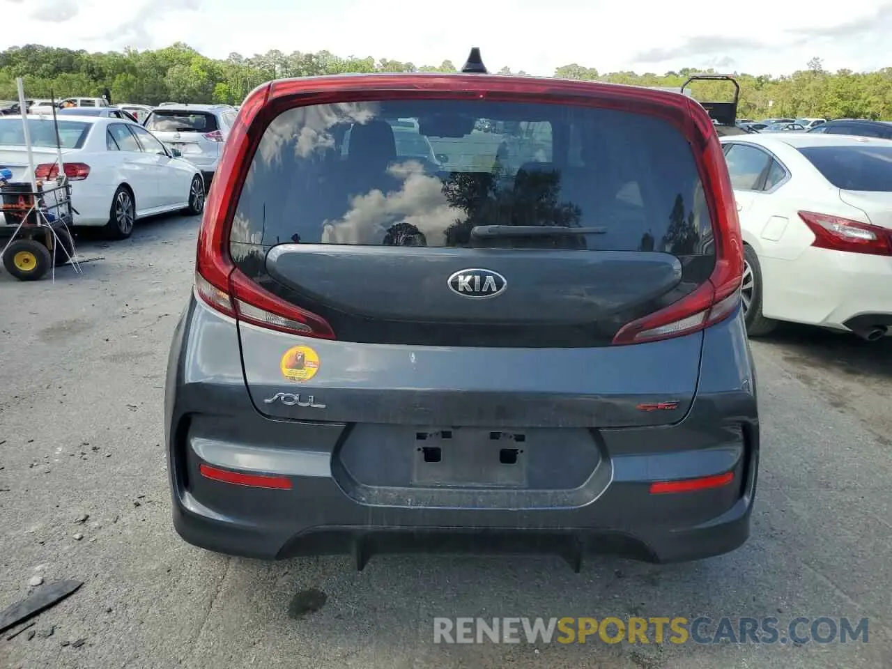 6 Photograph of a damaged car KNDJ63AU4M7792902 KIA SOUL 2021