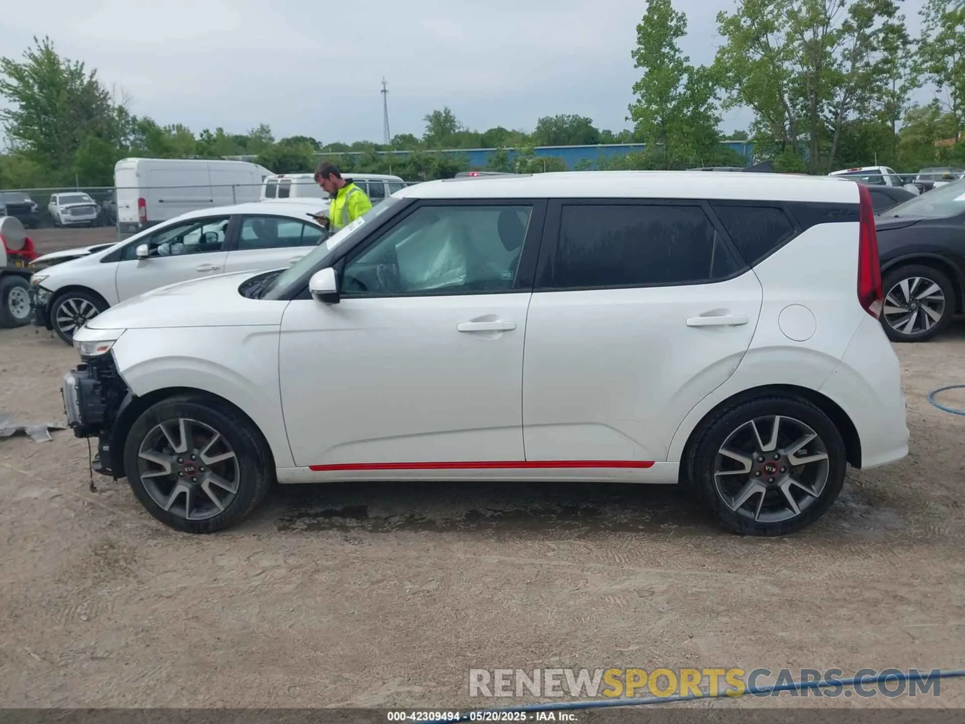 15 Photograph of a damaged car KNDJ63AU7M7781666 KIA SOUL 2021