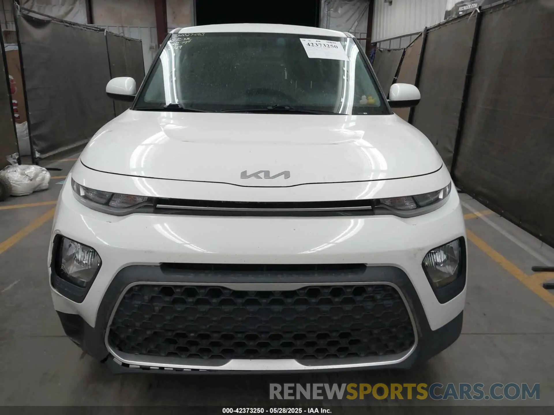 11 Photograph of a damaged car KNDJ23AU0N7172769 KIA SOUL 2022