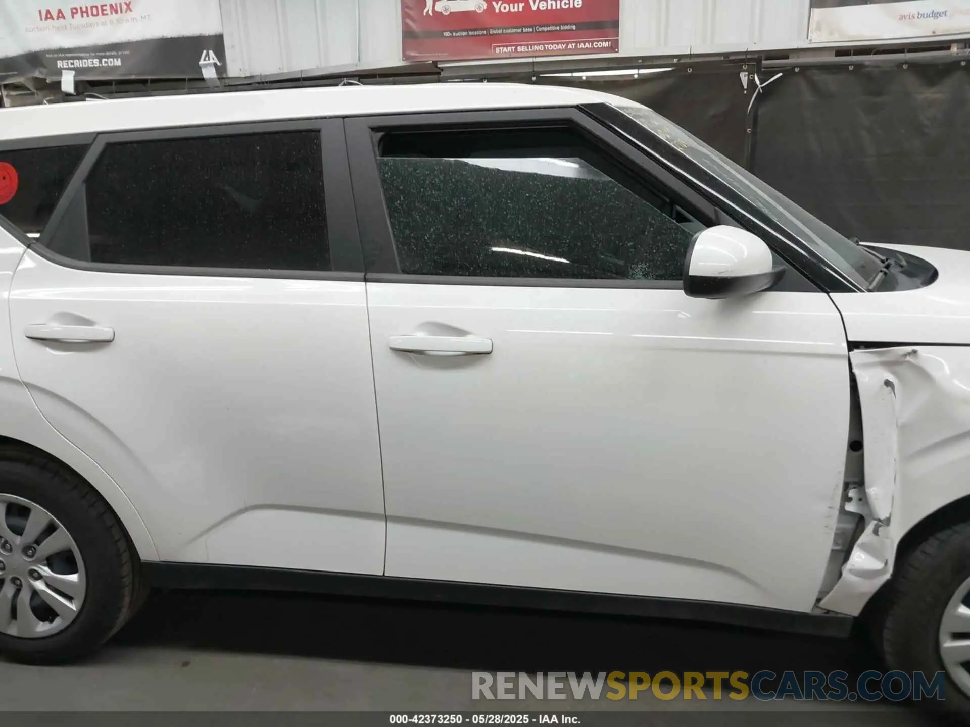 12 Photograph of a damaged car KNDJ23AU0N7172769 KIA SOUL 2022