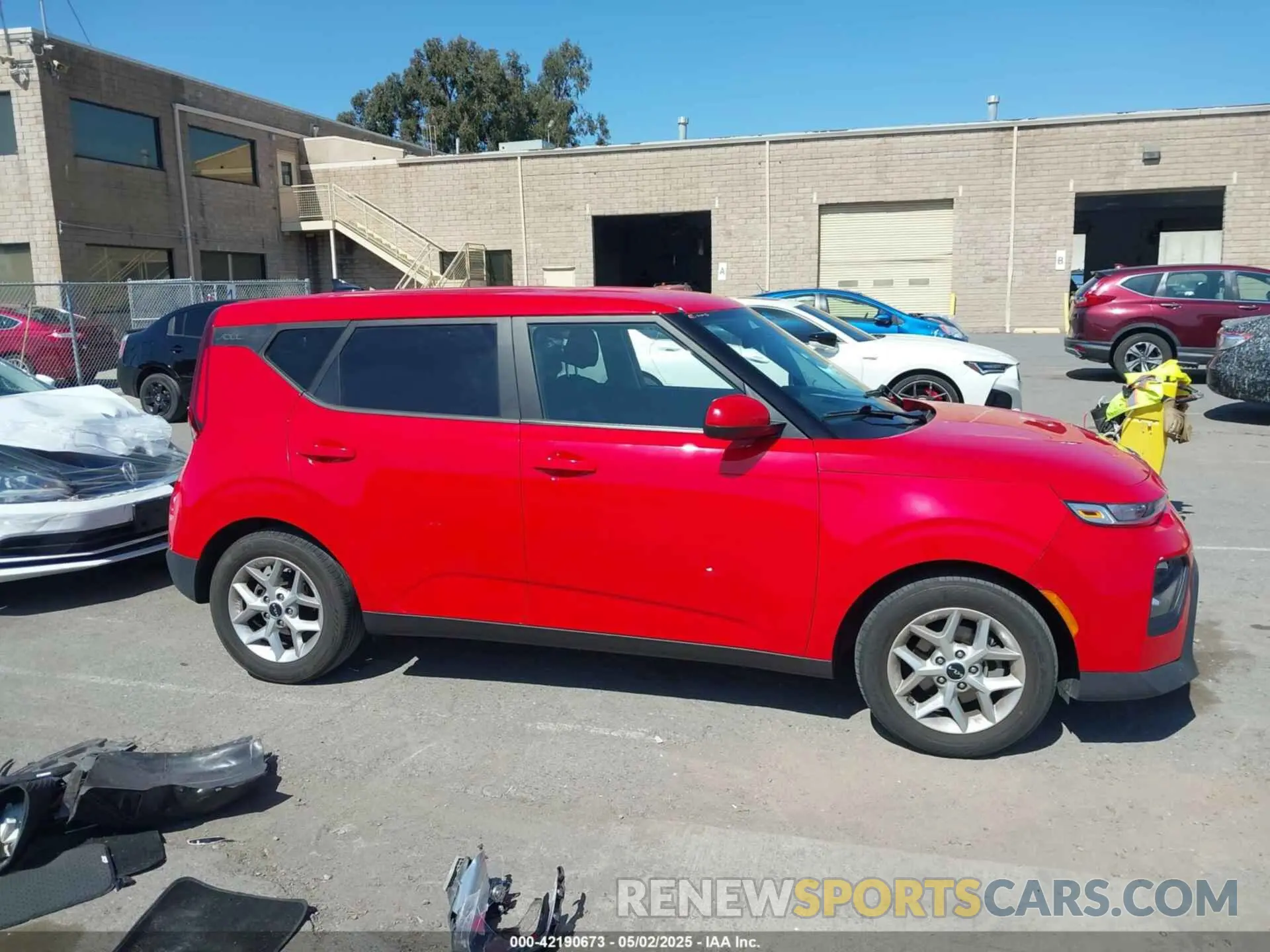 13 Photograph of a damaged car KNDJ23AU0N7182606 KIA SOUL 2022