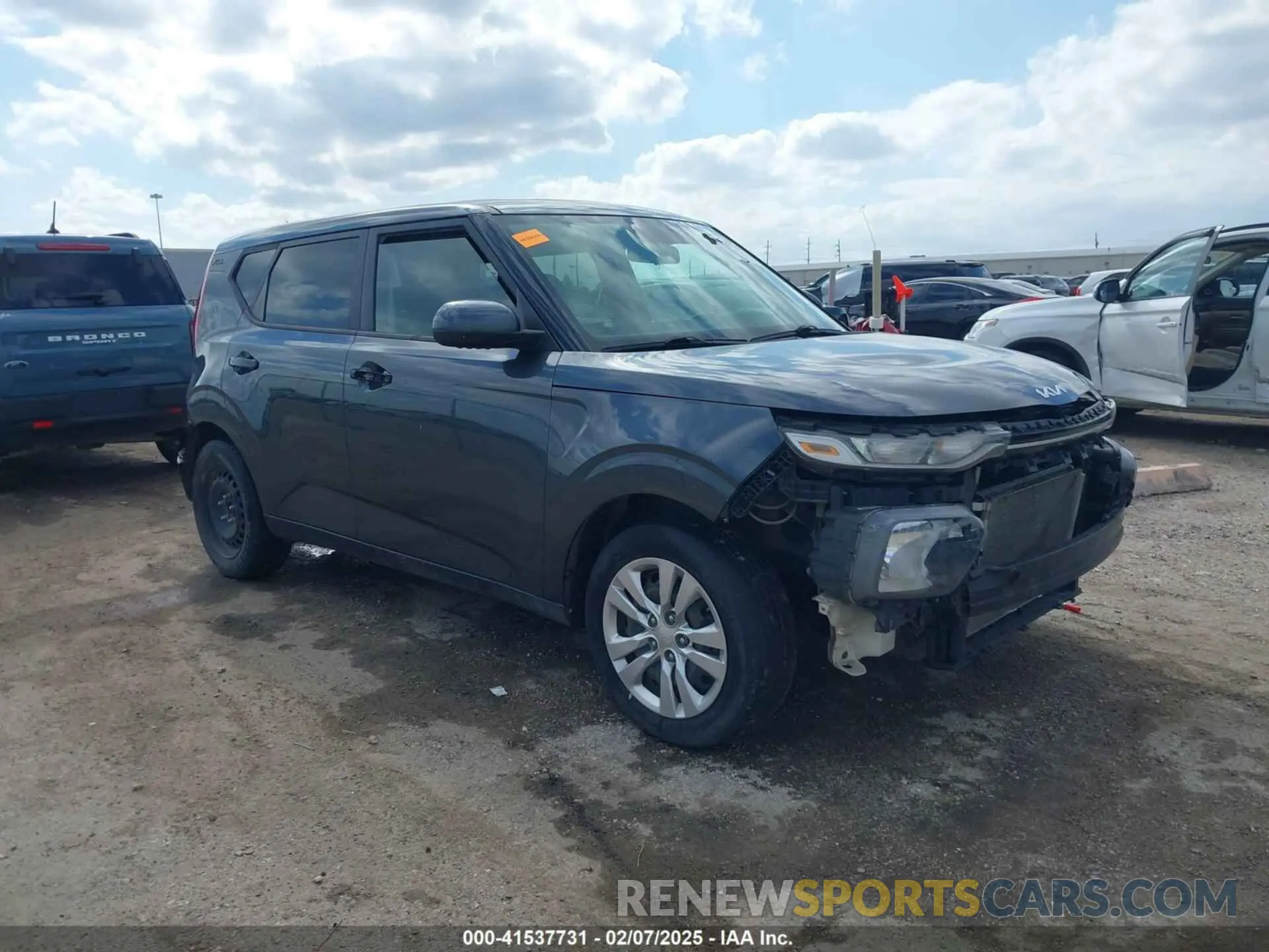 1 Photograph of a damaged car KNDJ23AU0N7805898 KIA SOUL 2022
