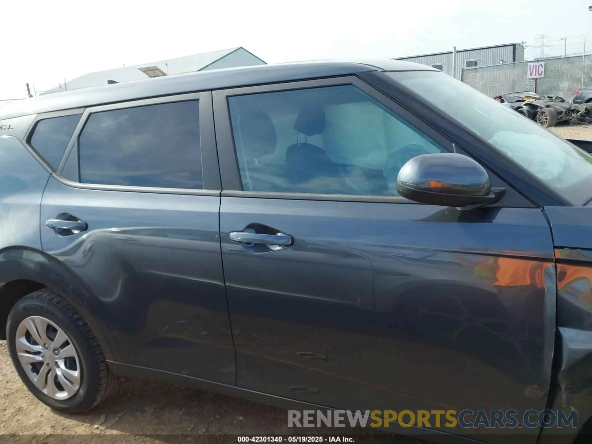 13 Photograph of a damaged car KNDJ23AU0N7808753 KIA SOUL 2022