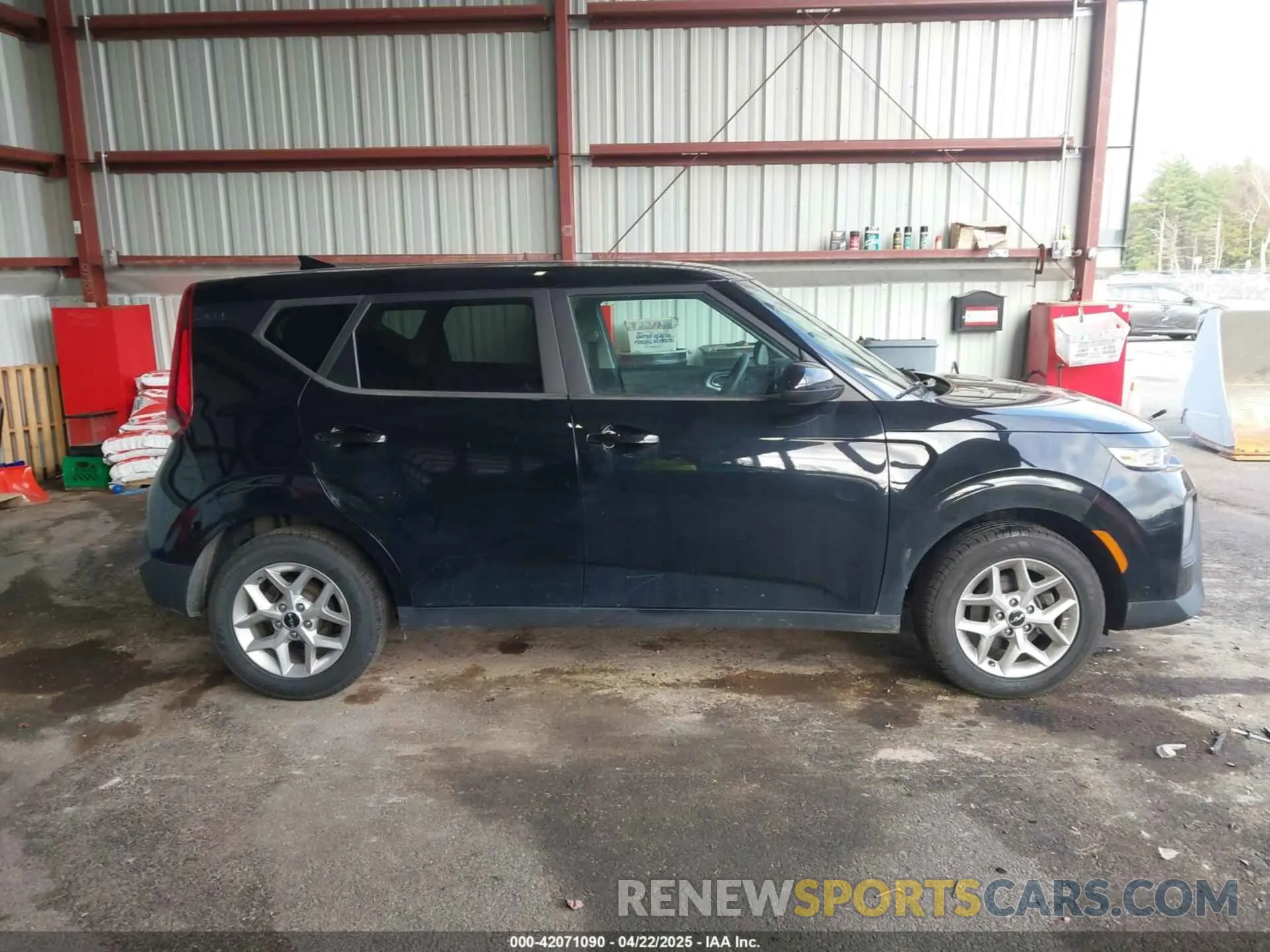 13 Photograph of a damaged car KNDJ23AU1N7162106 KIA SOUL 2022