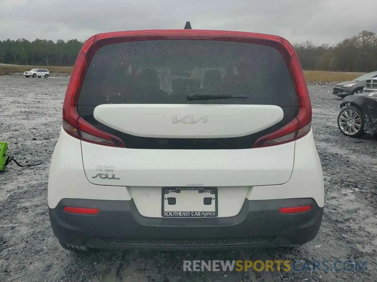 6 Photograph of a damaged car KNDJ23AU1N7173588 KIA SOUL 2022