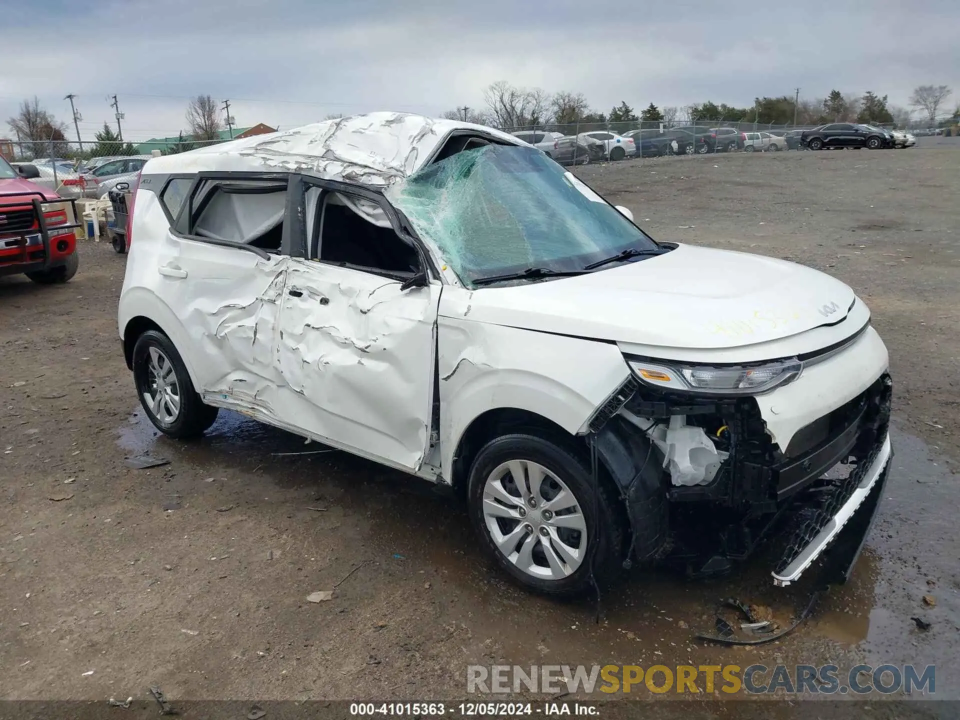 1 Photograph of a damaged car KNDJ23AU1N7173784 KIA SOUL 2022