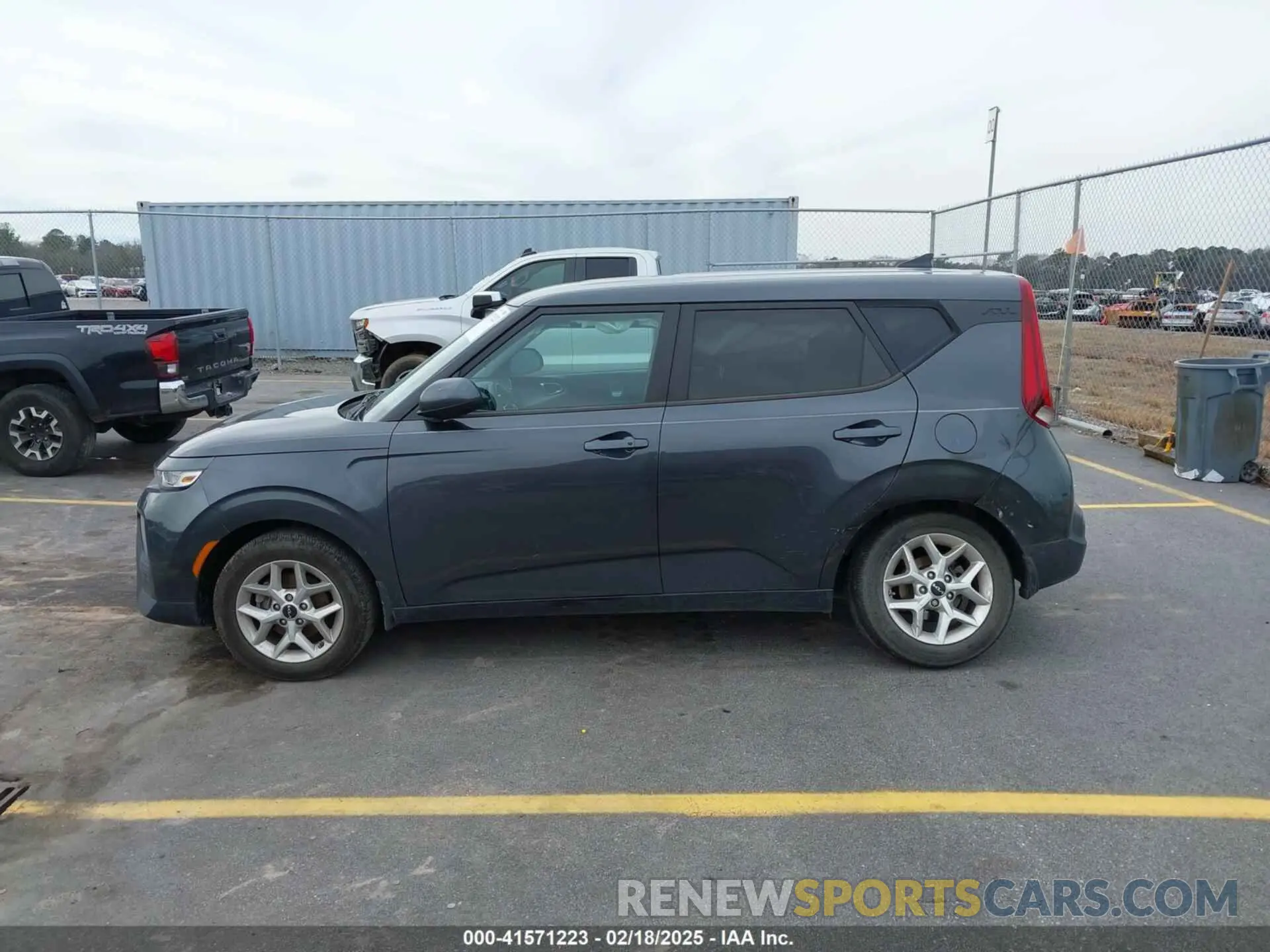 14 Photograph of a damaged car KNDJ23AU1N7802640 KIA SOUL 2022