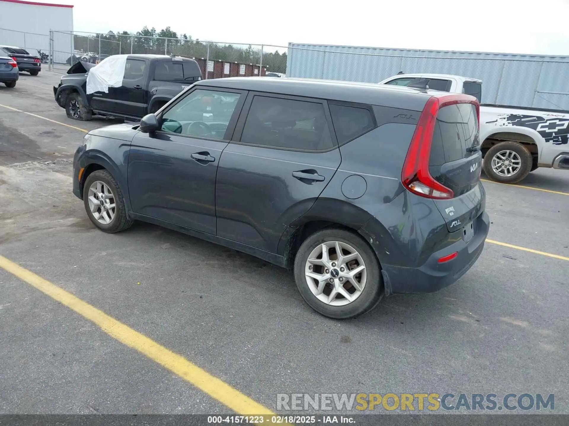 3 Photograph of a damaged car KNDJ23AU1N7802640 KIA SOUL 2022