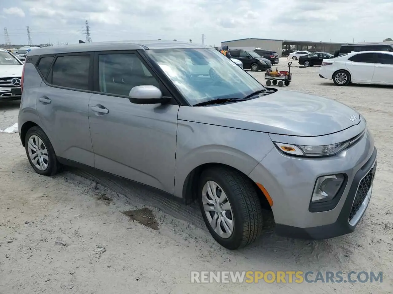 4 Photograph of a damaged car KNDJ23AU1N7809958 KIA SOUL 2022