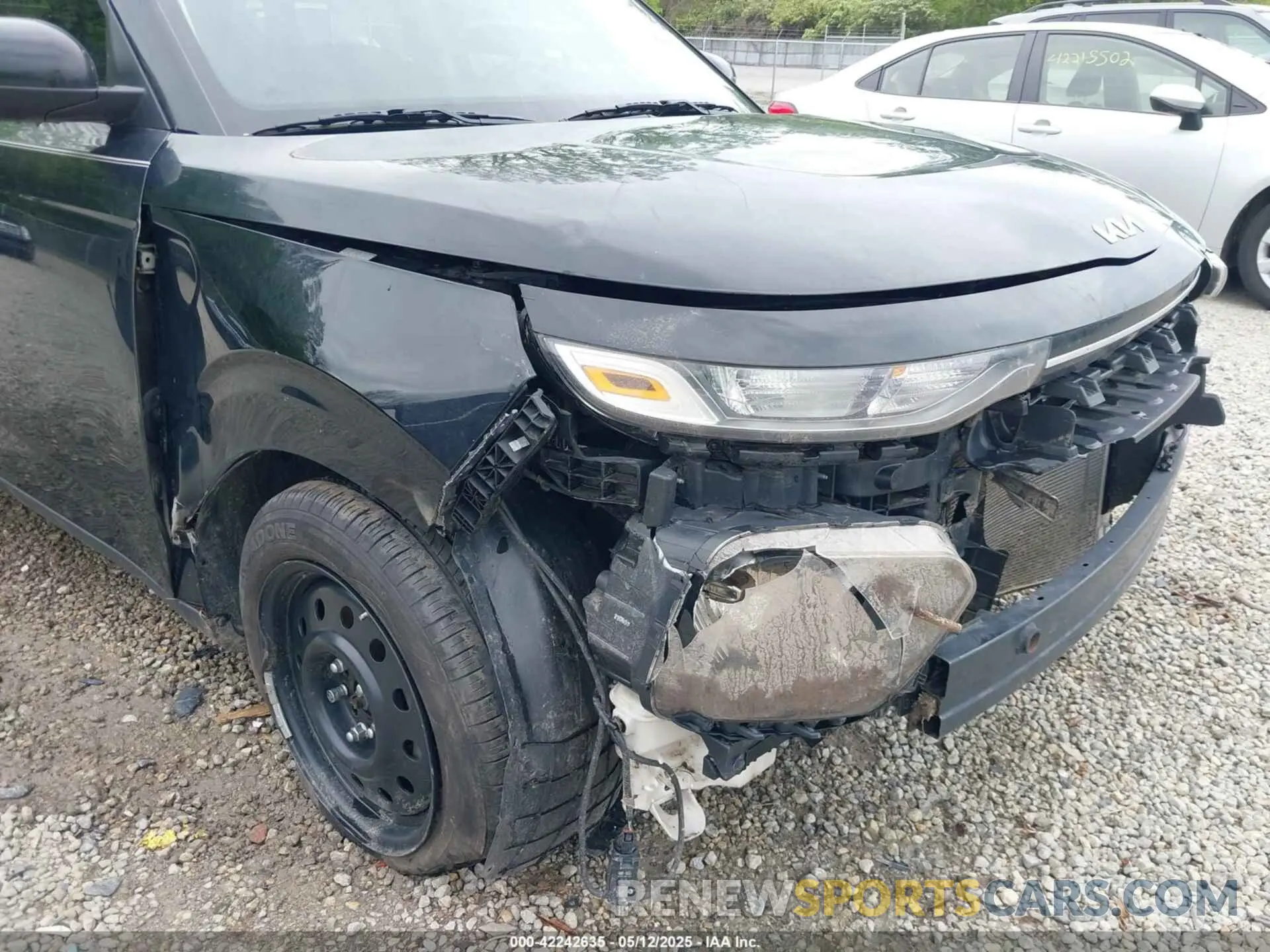 18 Photograph of a damaged car KNDJ23AU2N7150711 KIA SOUL 2022