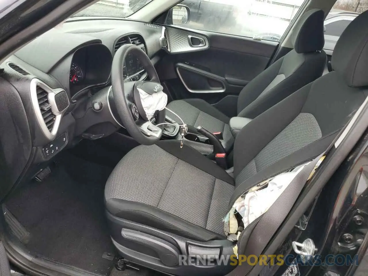 7 Photograph of a damaged car KNDJ23AU2N7185474 KIA SOUL 2022