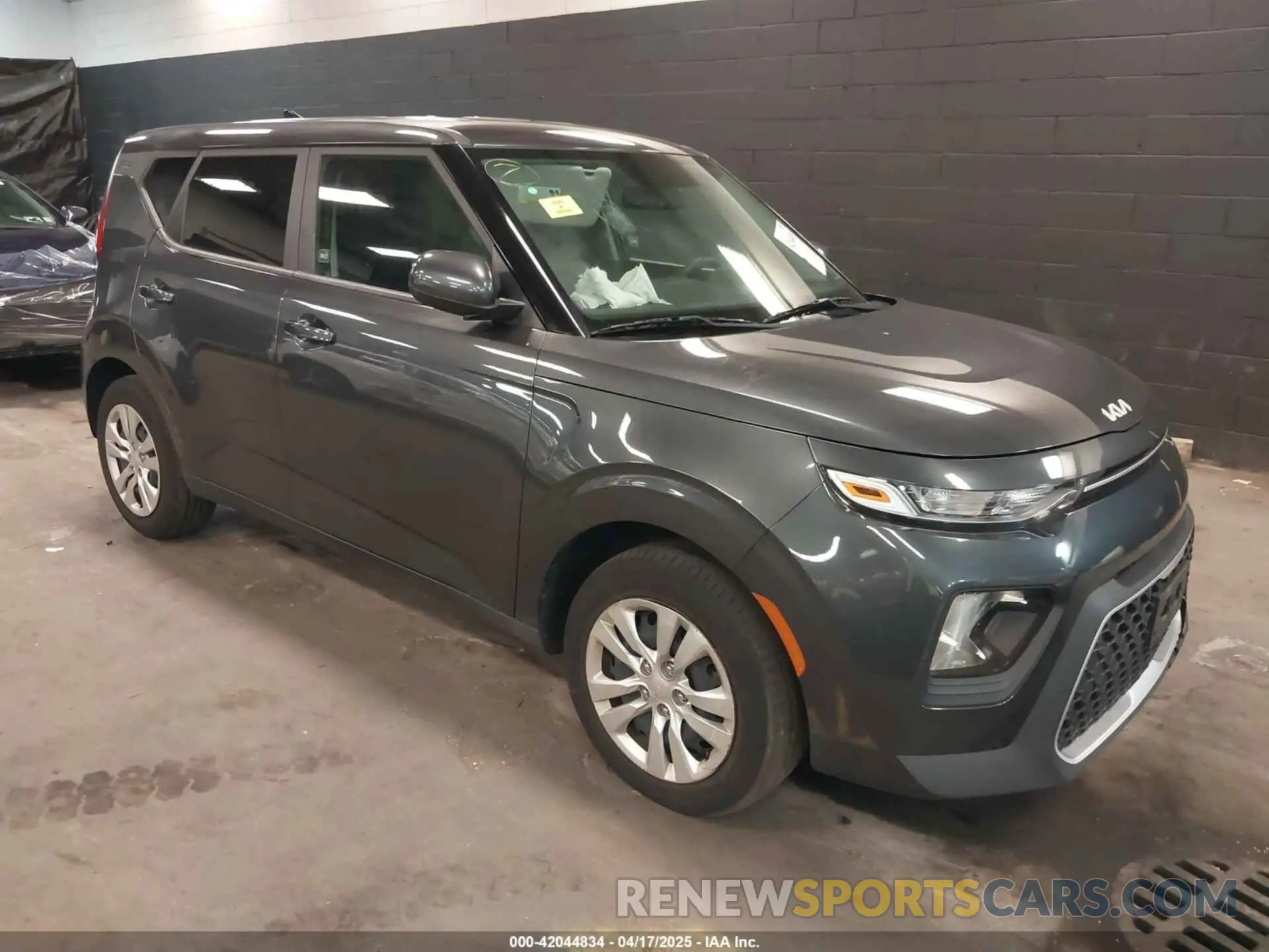 1 Photograph of a damaged car KNDJ23AU2N7799053 KIA SOUL 2022