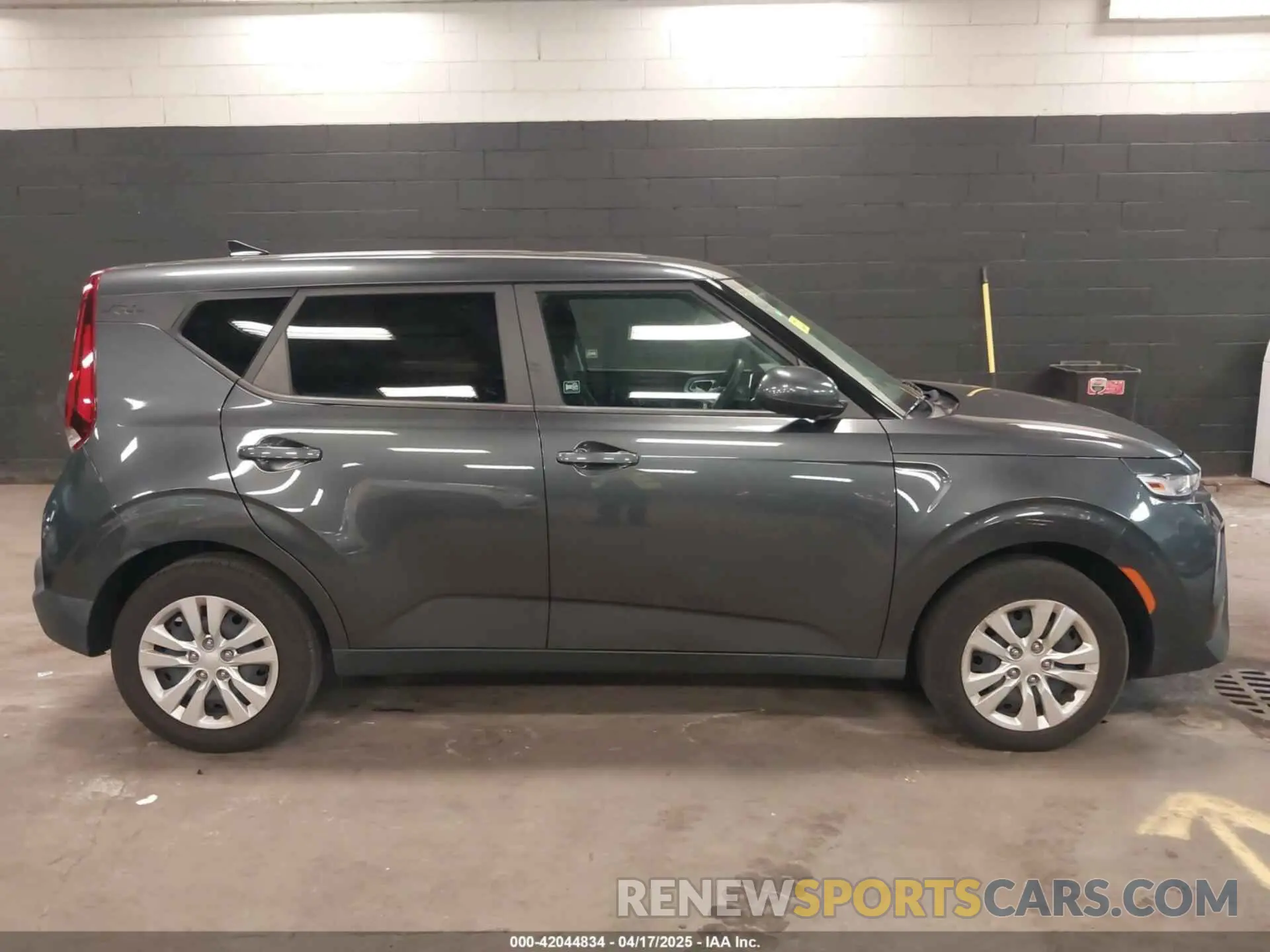 13 Photograph of a damaged car KNDJ23AU2N7799053 KIA SOUL 2022