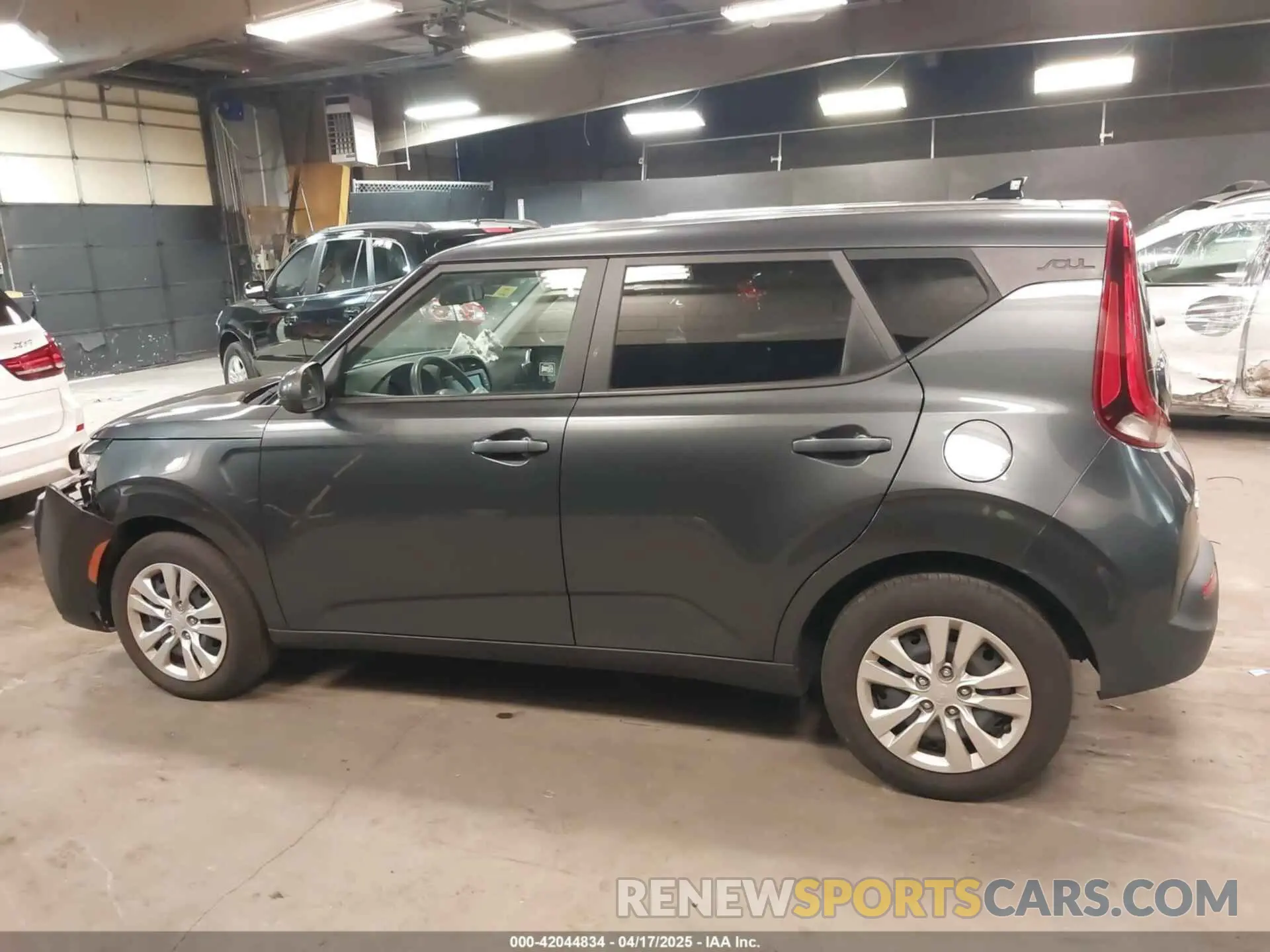 14 Photograph of a damaged car KNDJ23AU2N7799053 KIA SOUL 2022