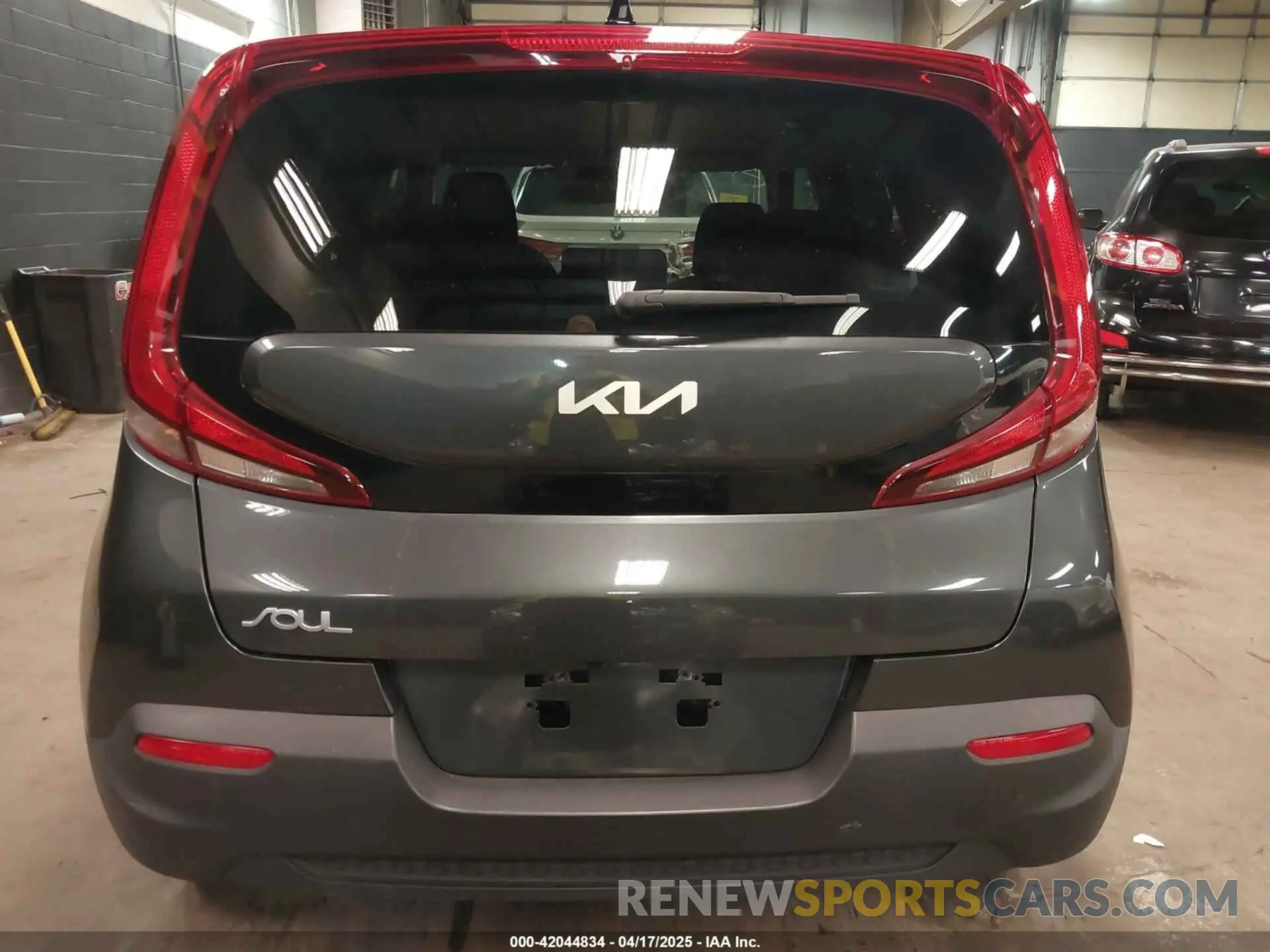 16 Photograph of a damaged car KNDJ23AU2N7799053 KIA SOUL 2022