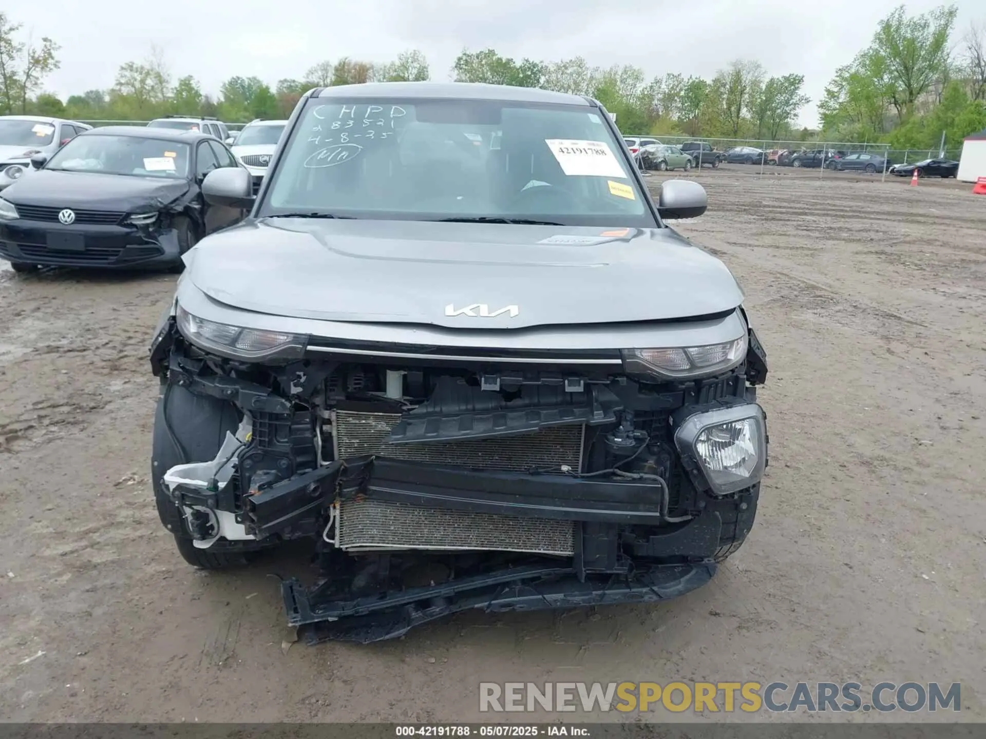 13 Photograph of a damaged car KNDJ23AU2N7821729 KIA SOUL 2022