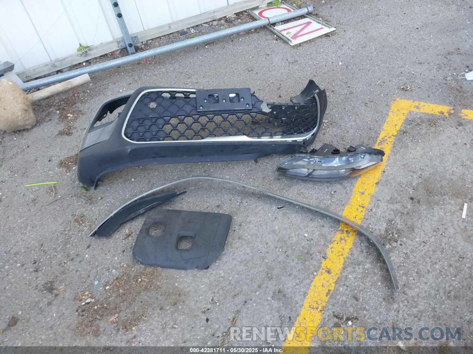 12 Photograph of a damaged car KNDJ23AU2N7824999 KIA SOUL 2022