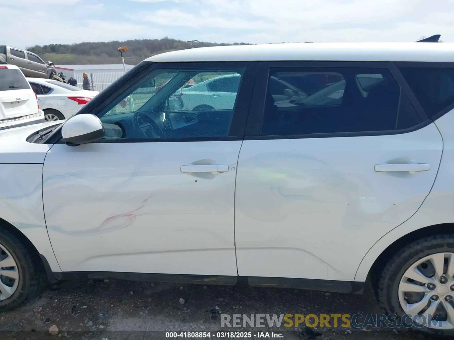 14 Photograph of a damaged car KNDJ23AU2N7831659 KIA SOUL 2022