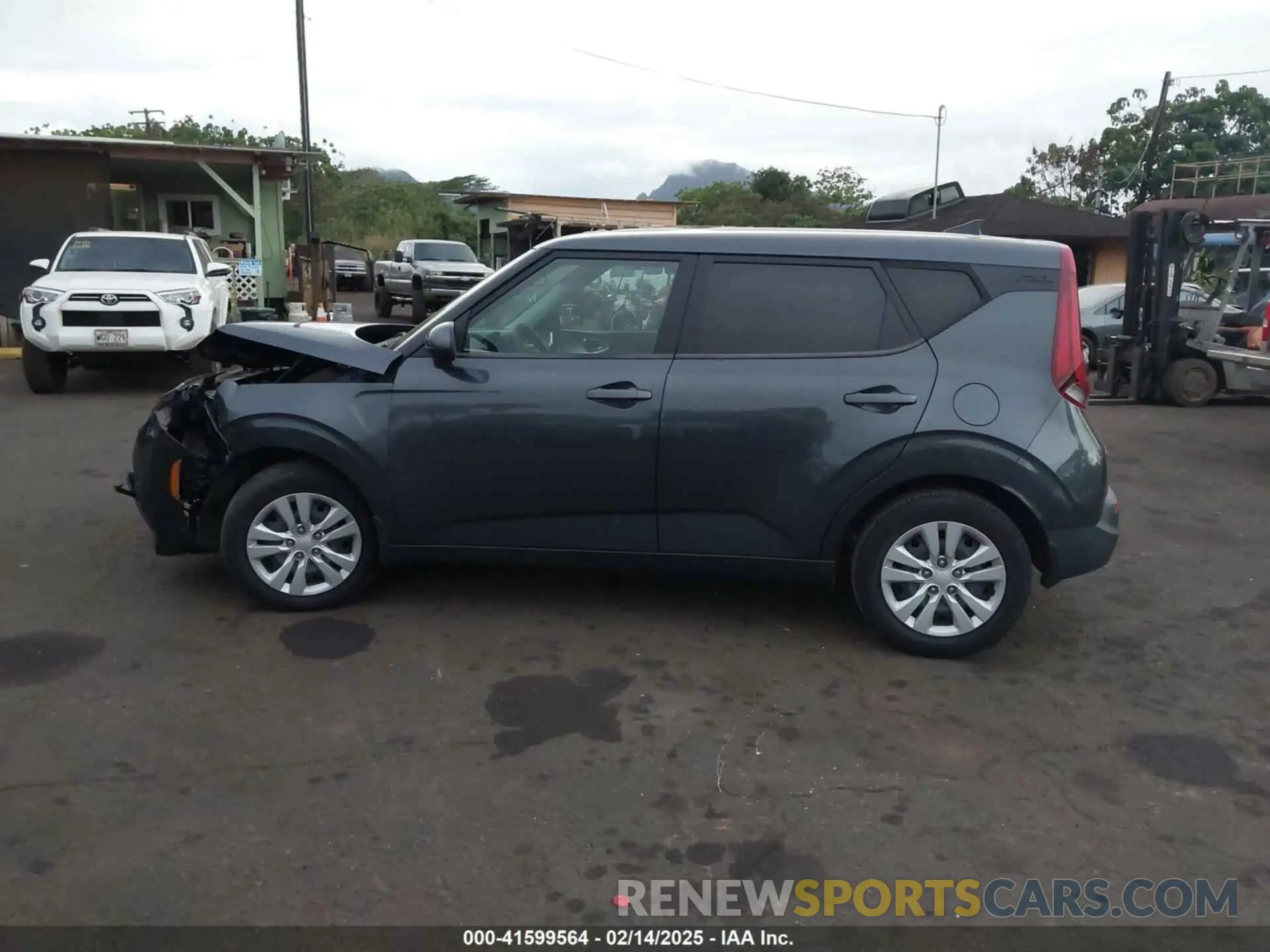 14 Photograph of a damaged car KNDJ23AU2N7836750 KIA SOUL 2022