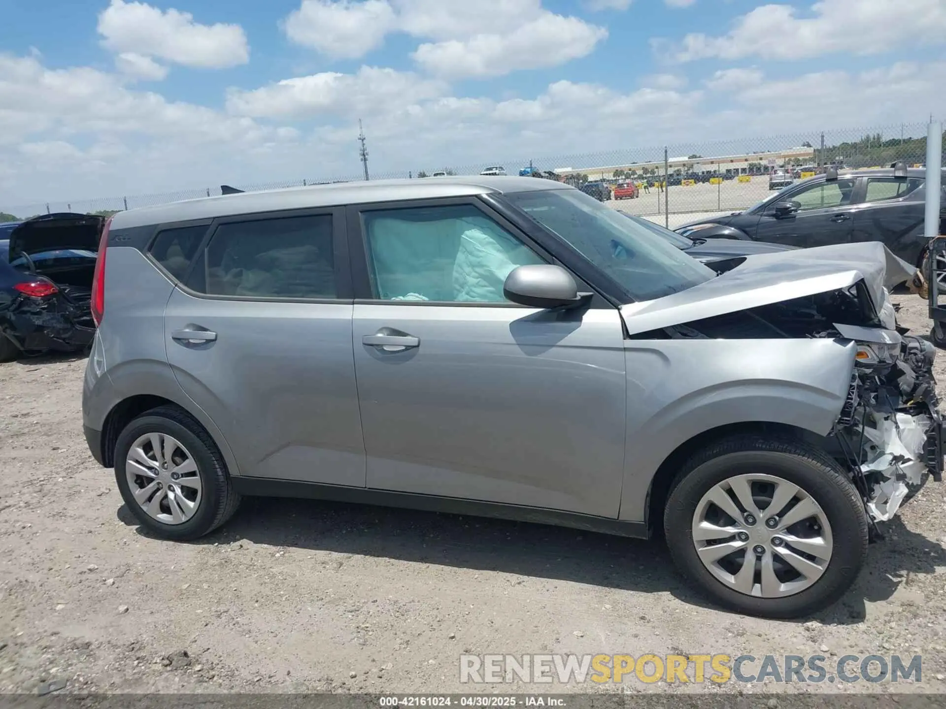 14 Photograph of a damaged car KNDJ23AU3N7801330 KIA SOUL 2022