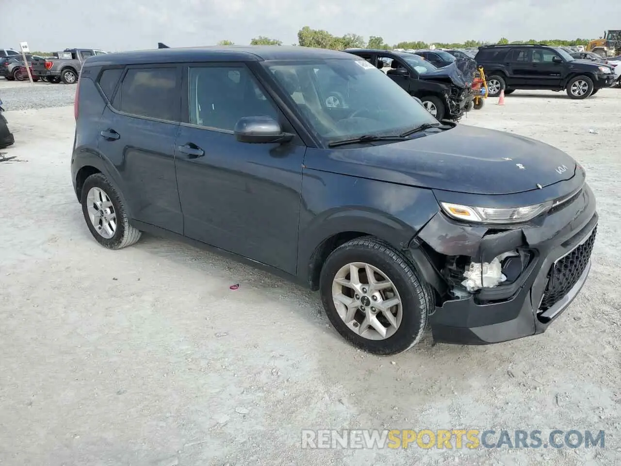 4 Photograph of a damaged car KNDJ23AU3N7807287 KIA SOUL 2022