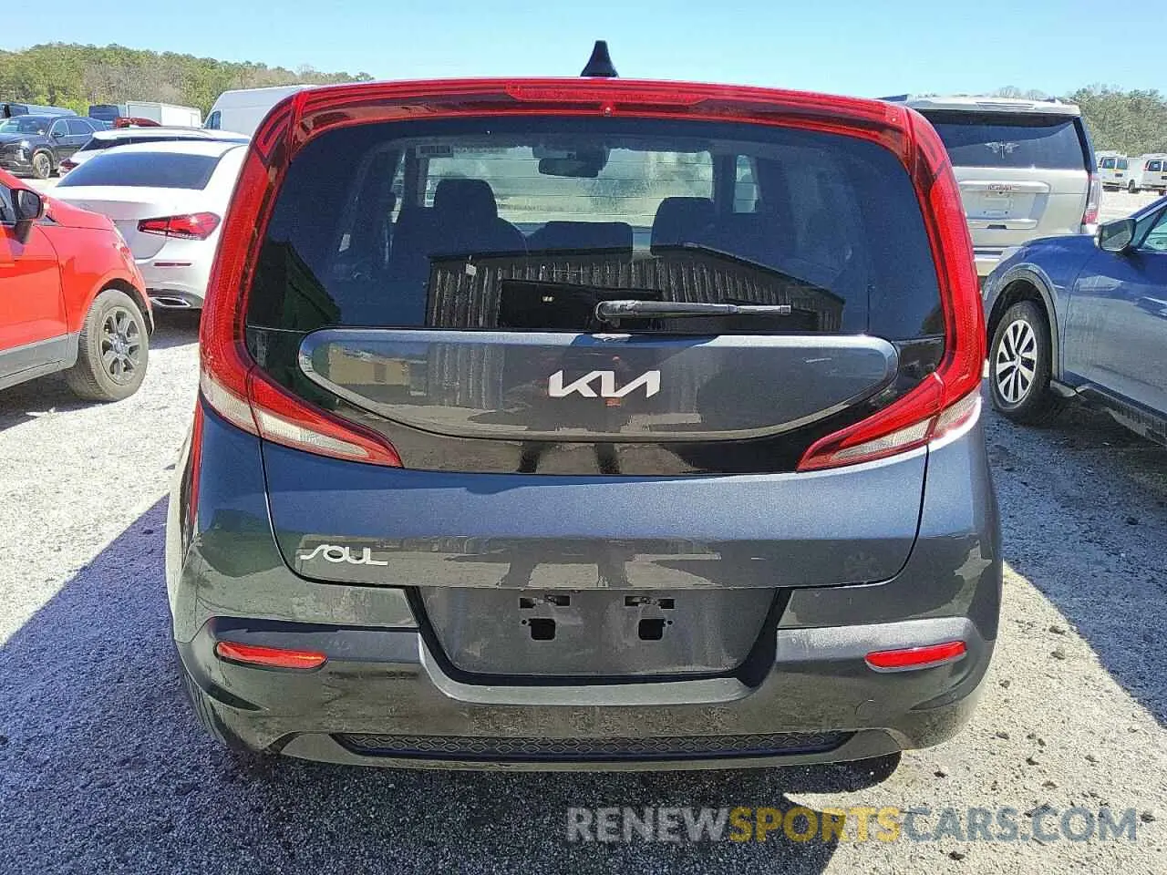 6 Photograph of a damaged car KNDJ23AU3N7824672 KIA SOUL 2022