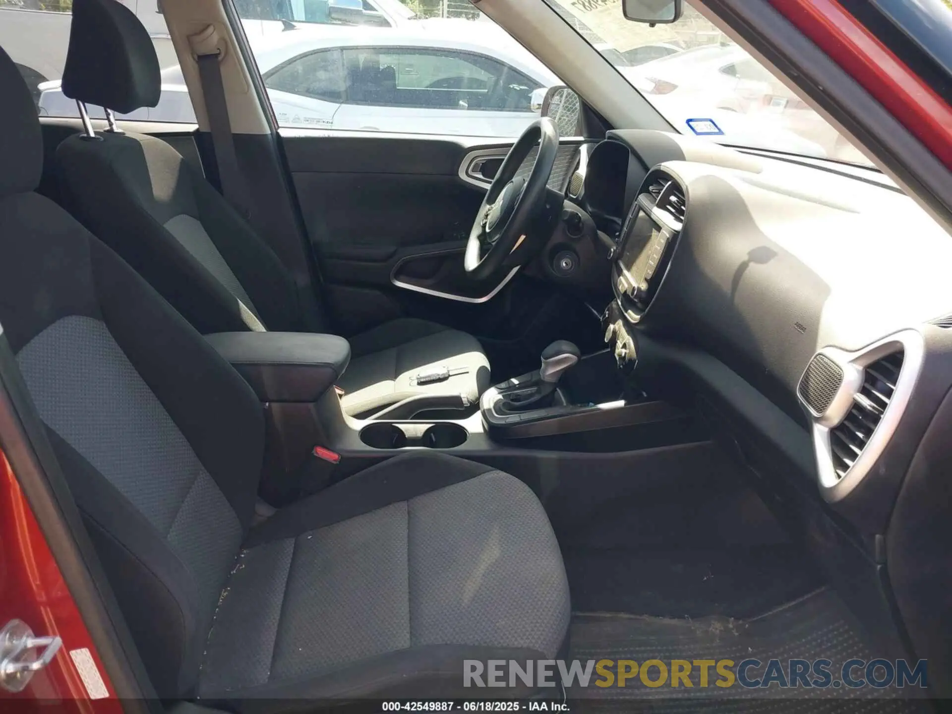 5 Photograph of a damaged car KNDJ23AU3N7828429 KIA SOUL 2022
