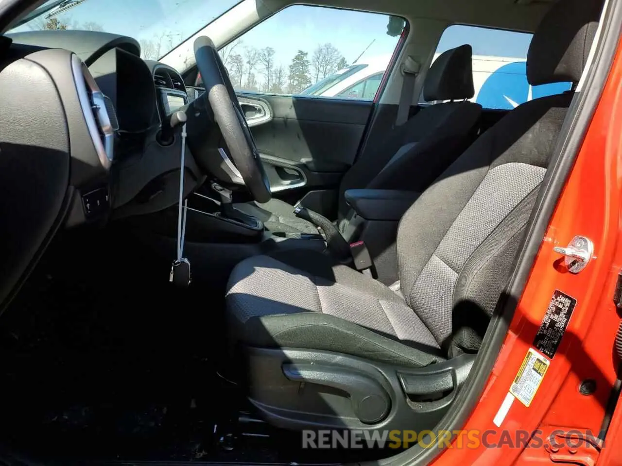 7 Photograph of a damaged car KNDJ23AU4N7157742 KIA SOUL 2022