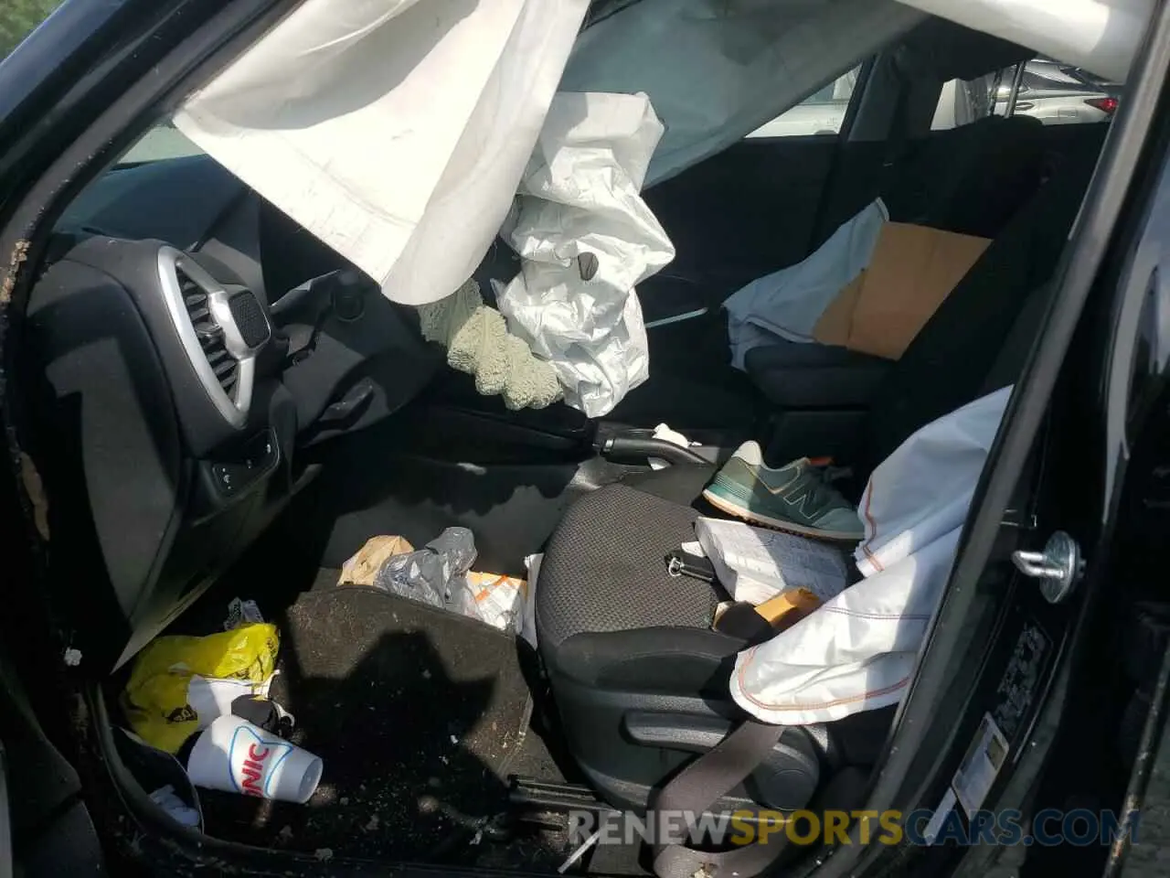 7 Photograph of a damaged car KNDJ23AU4N7172077 KIA SOUL 2022