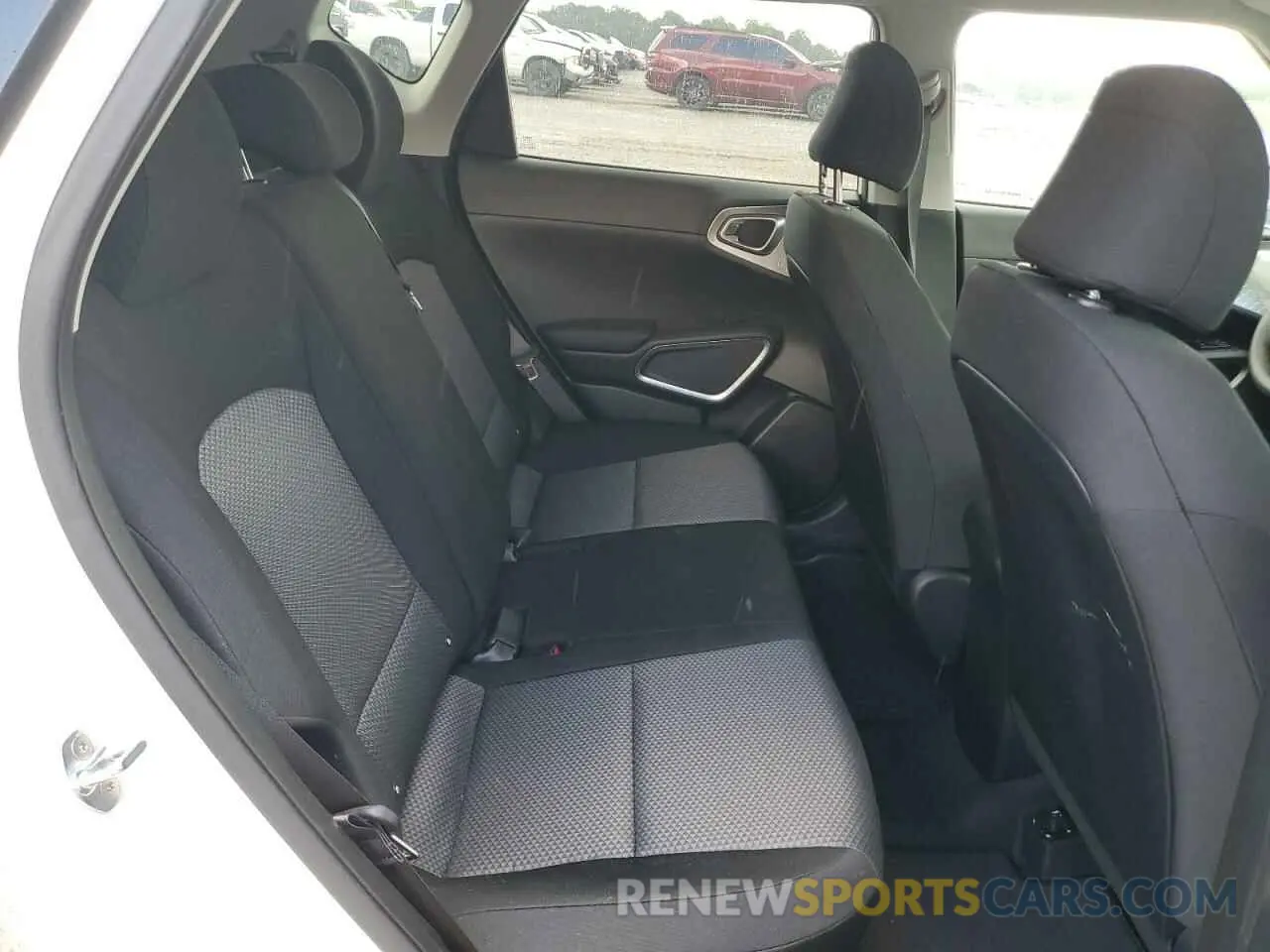 10 Photograph of a damaged car KNDJ23AU4N7179546 KIA SOUL 2022