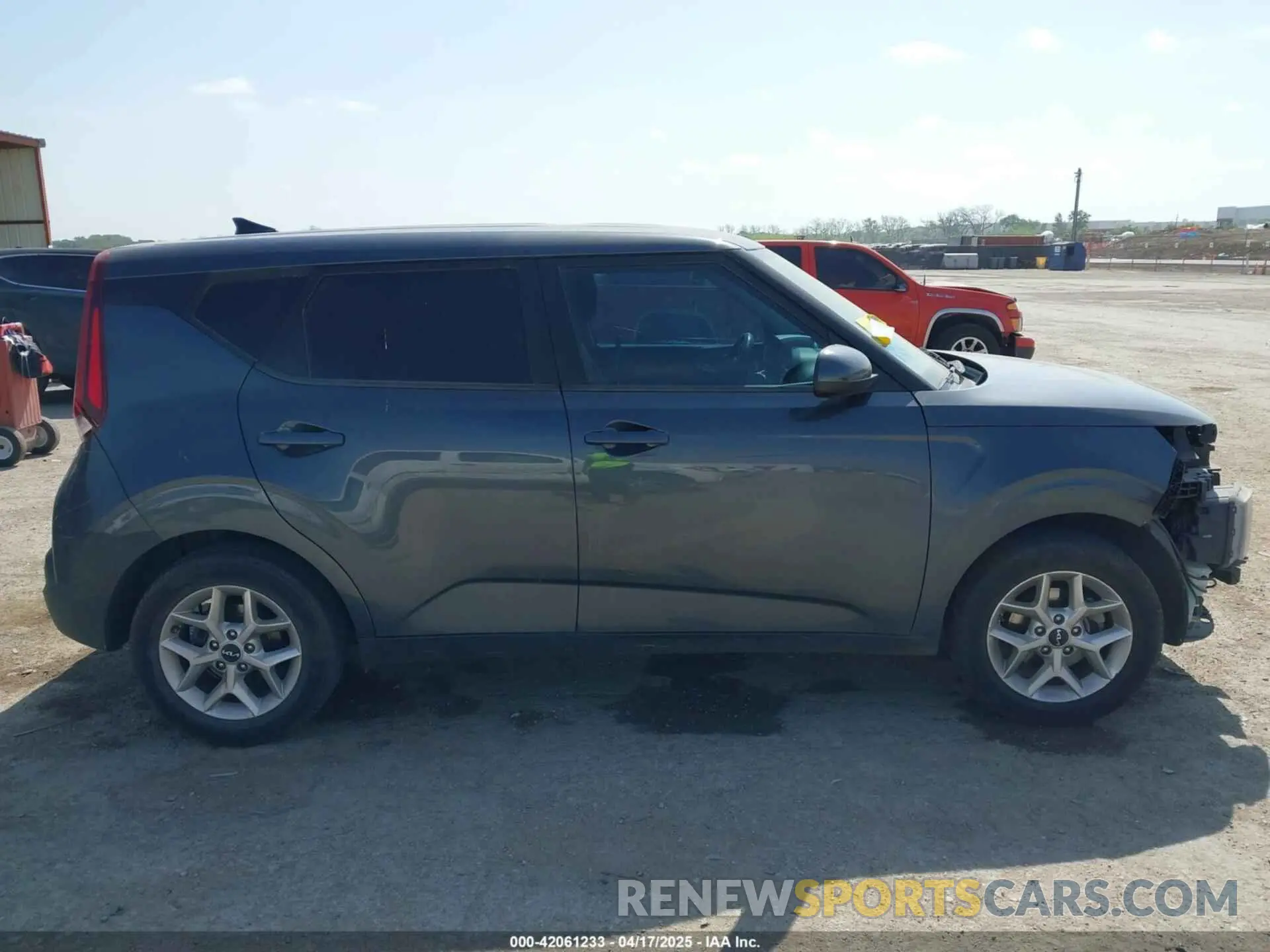 14 Photograph of a damaged car KNDJ23AU4N7808125 KIA SOUL 2022