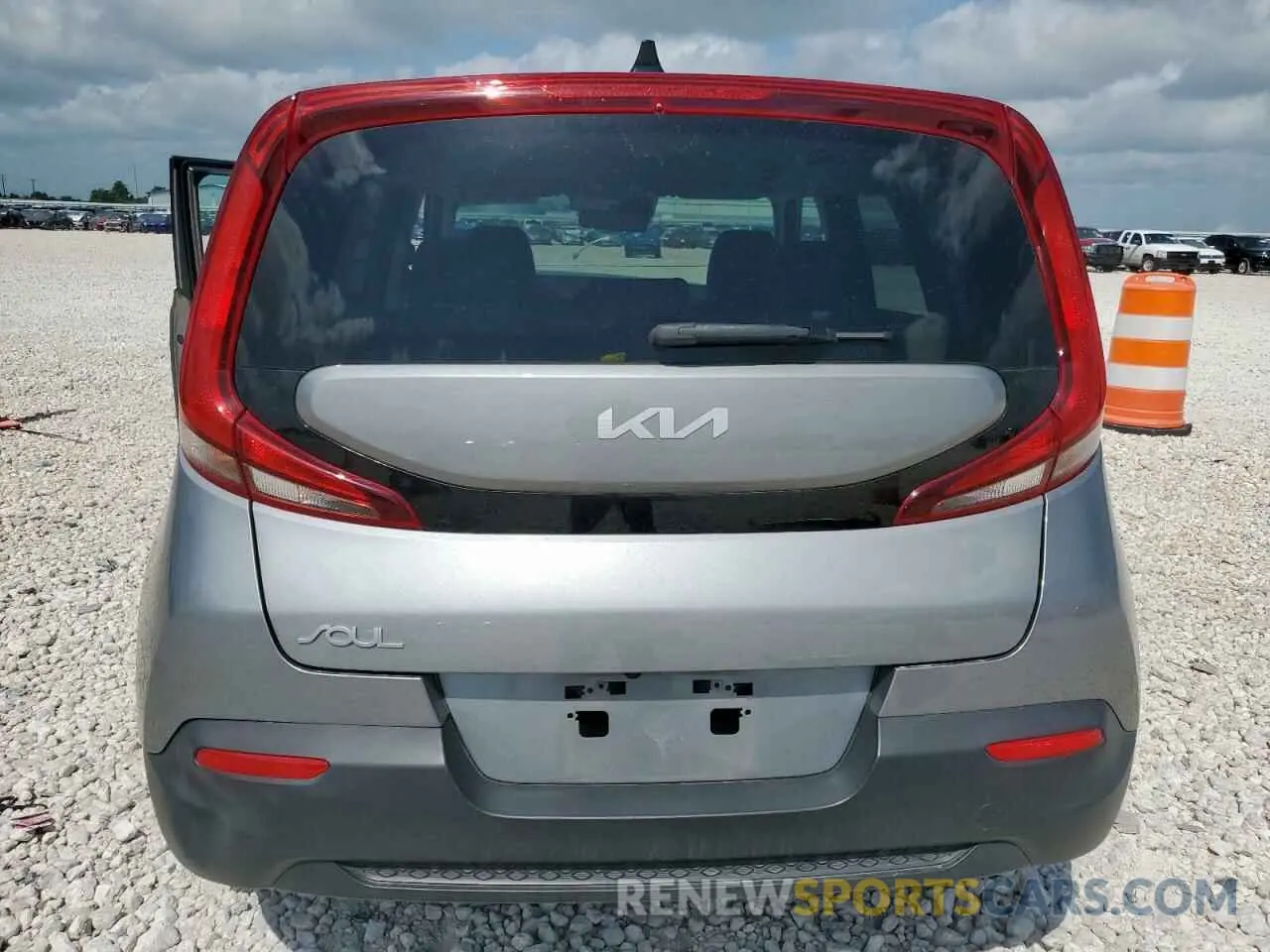 6 Photograph of a damaged car KNDJ23AU4N7828570 KIA SOUL 2022