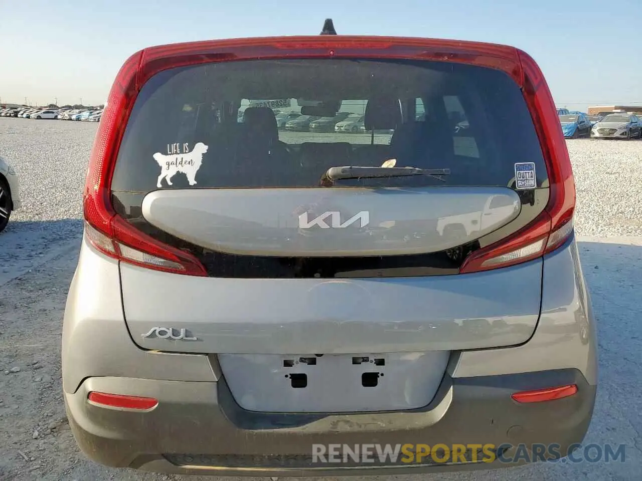 6 Photograph of a damaged car KNDJ23AU4N7832067 KIA SOUL 2022