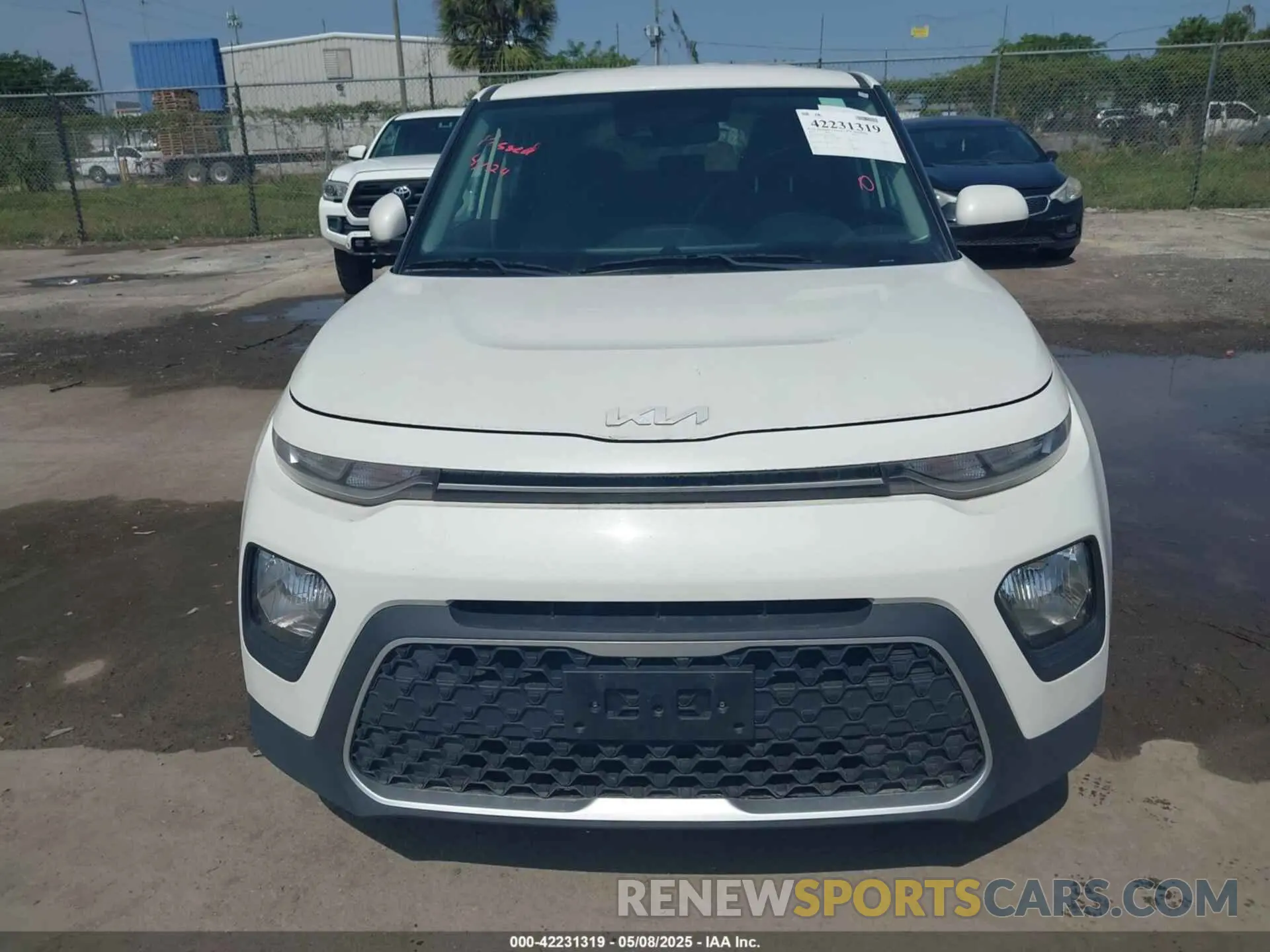 6 Photograph of a damaged car KNDJ23AU5N7155885 KIA SOUL 2022