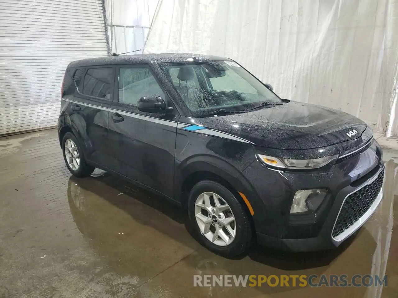 4 Photograph of a damaged car KNDJ23AU5N7164067 KIA SOUL 2022
