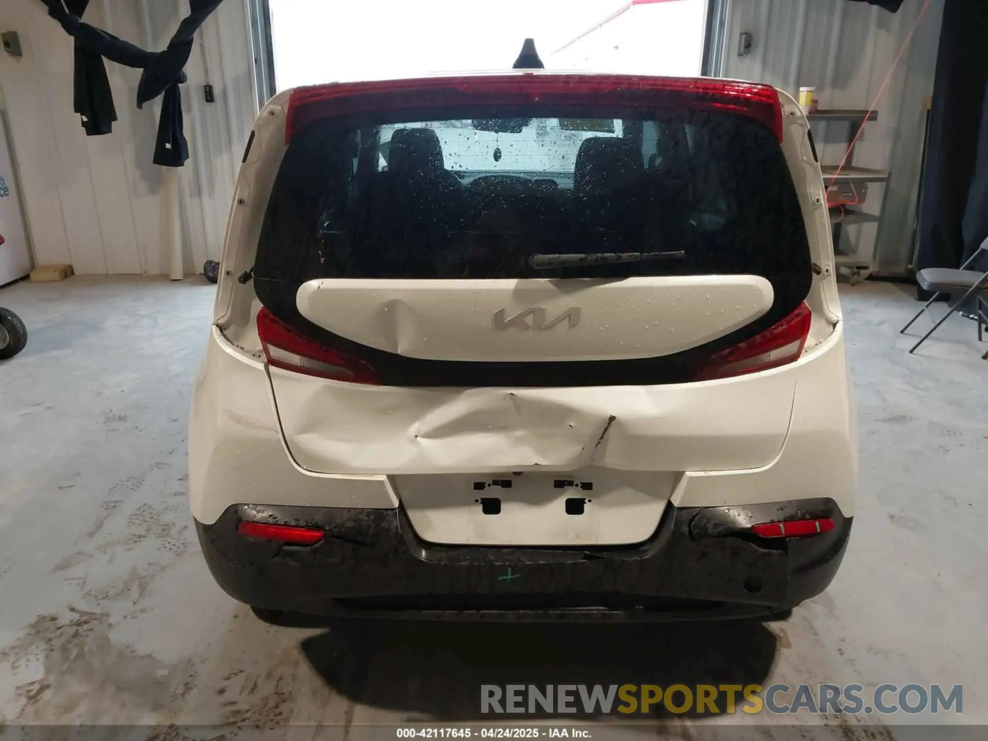 16 Photograph of a damaged car KNDJ23AU5N7168202 KIA SOUL 2022