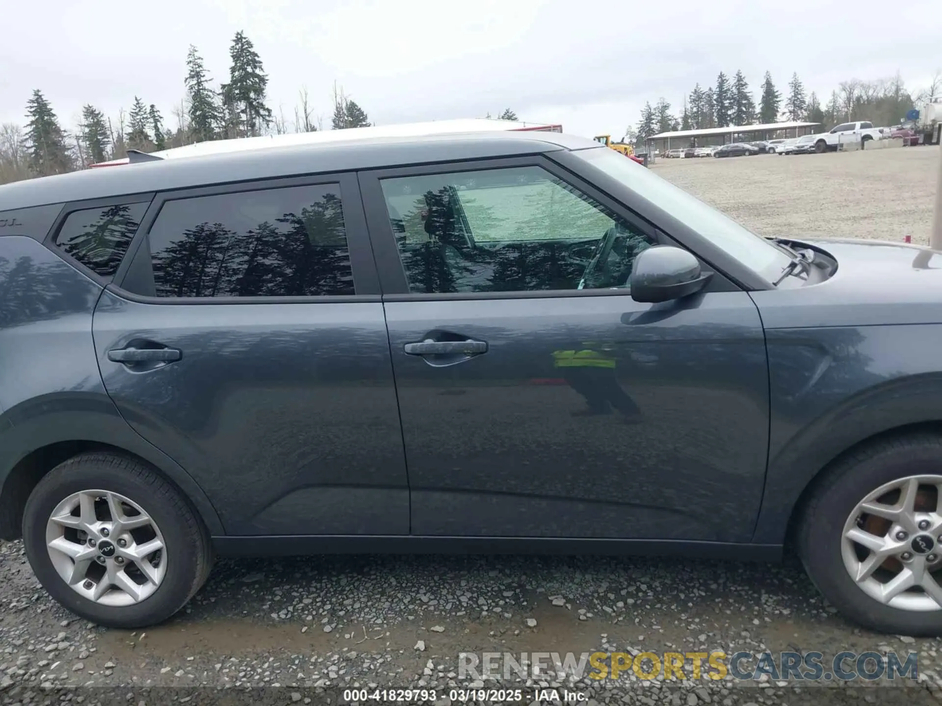 12 Photograph of a damaged car KNDJ23AU5N7834572 KIA SOUL 2022