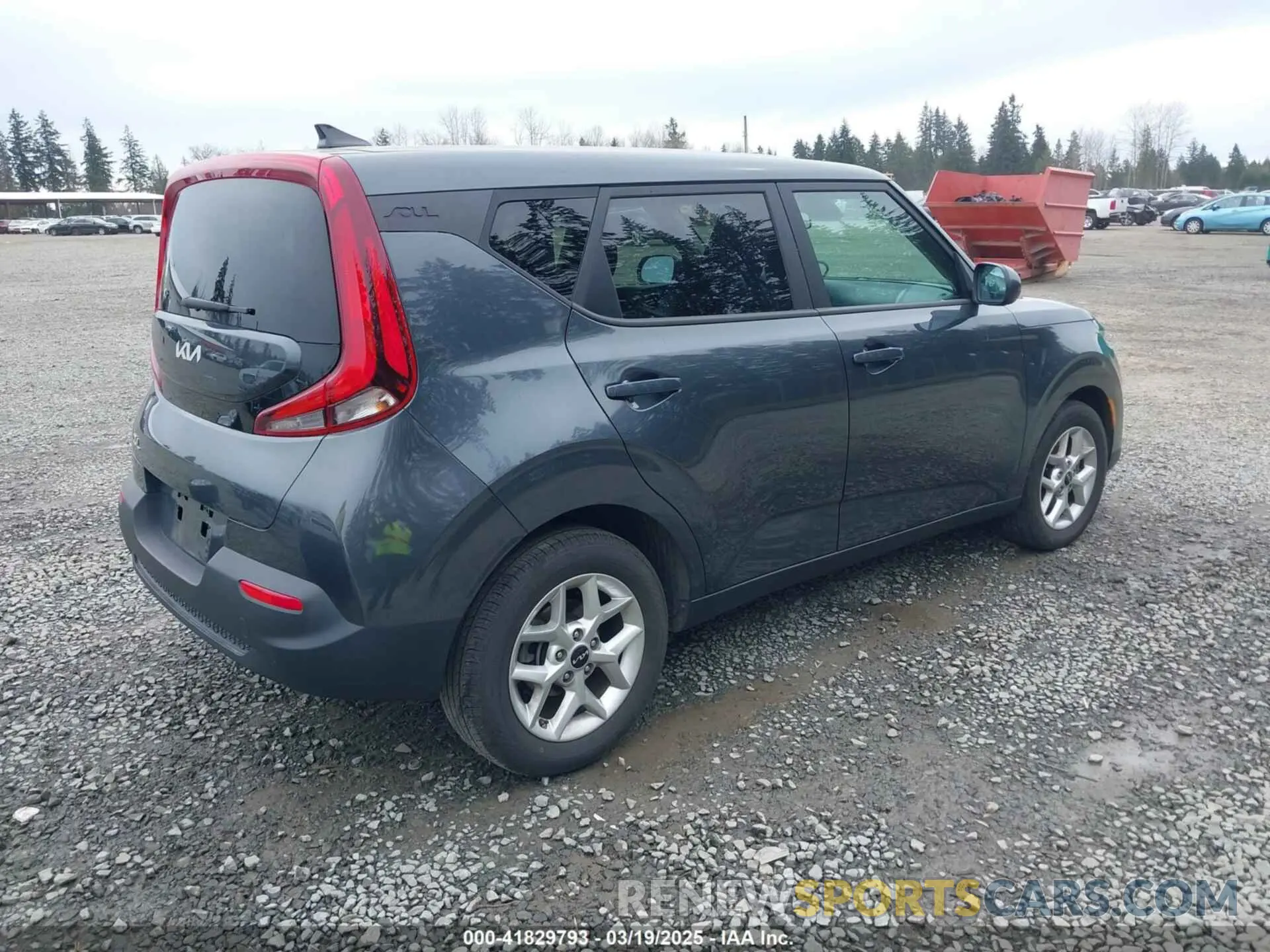 4 Photograph of a damaged car KNDJ23AU5N7834572 KIA SOUL 2022