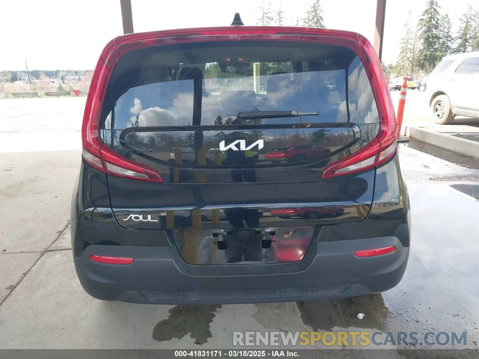 16 Photograph of a damaged car KNDJ23AU6N7153157 KIA SOUL 2022