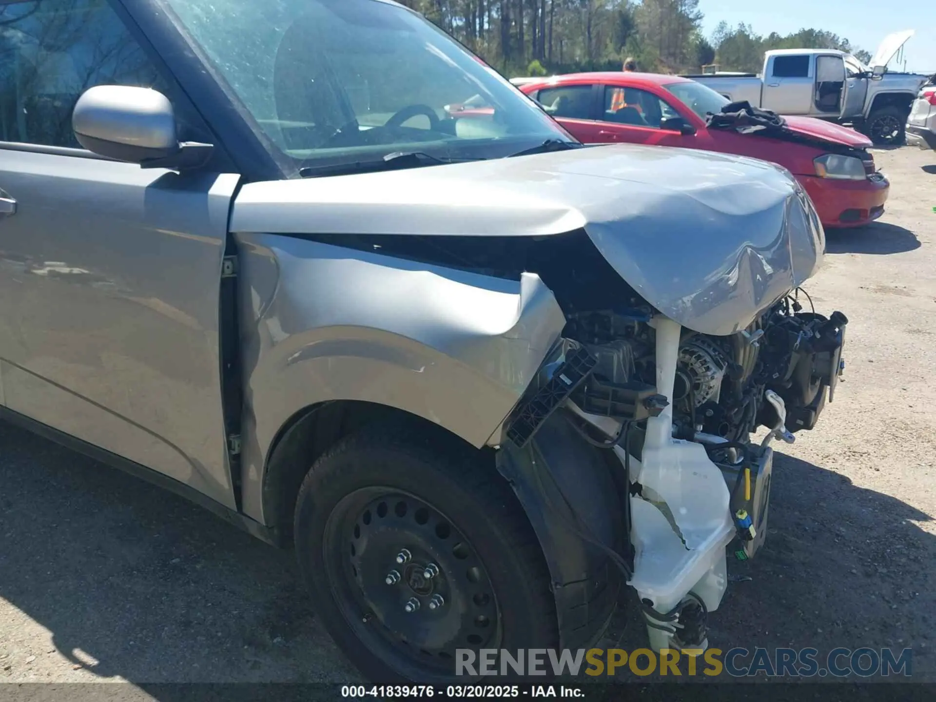 19 Photograph of a damaged car KNDJ23AU6N7828781 KIA SOUL 2022