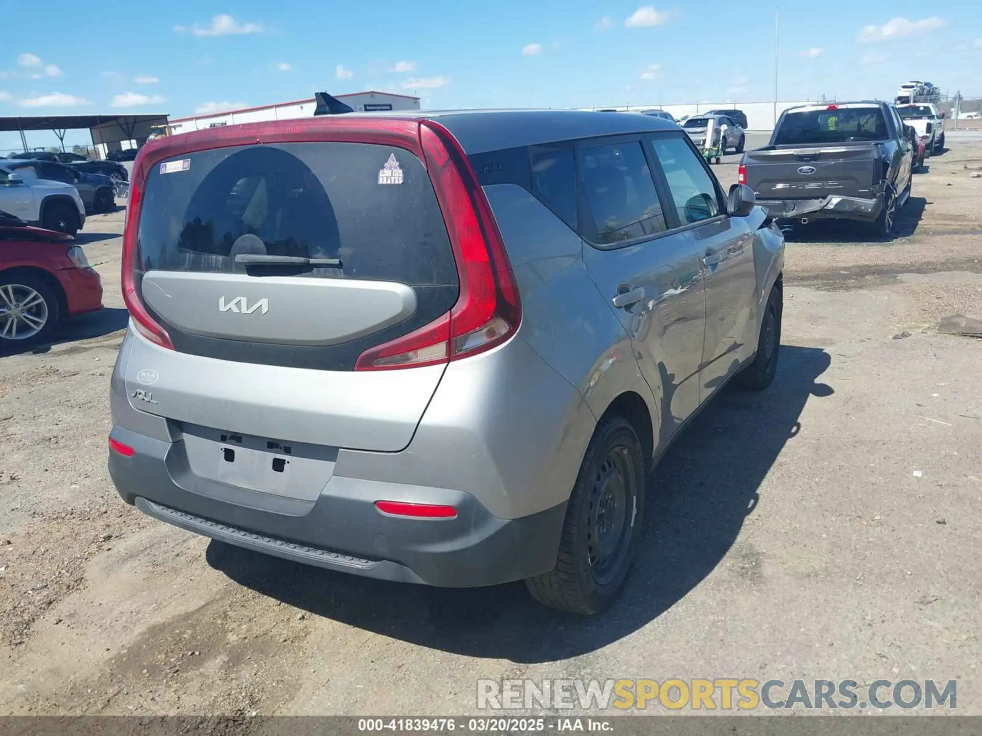 4 Photograph of a damaged car KNDJ23AU6N7828781 KIA SOUL 2022