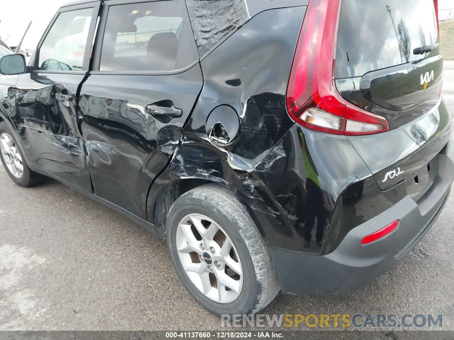 6 Photograph of a damaged car KNDJ23AU7N7163132 KIA SOUL 2022
