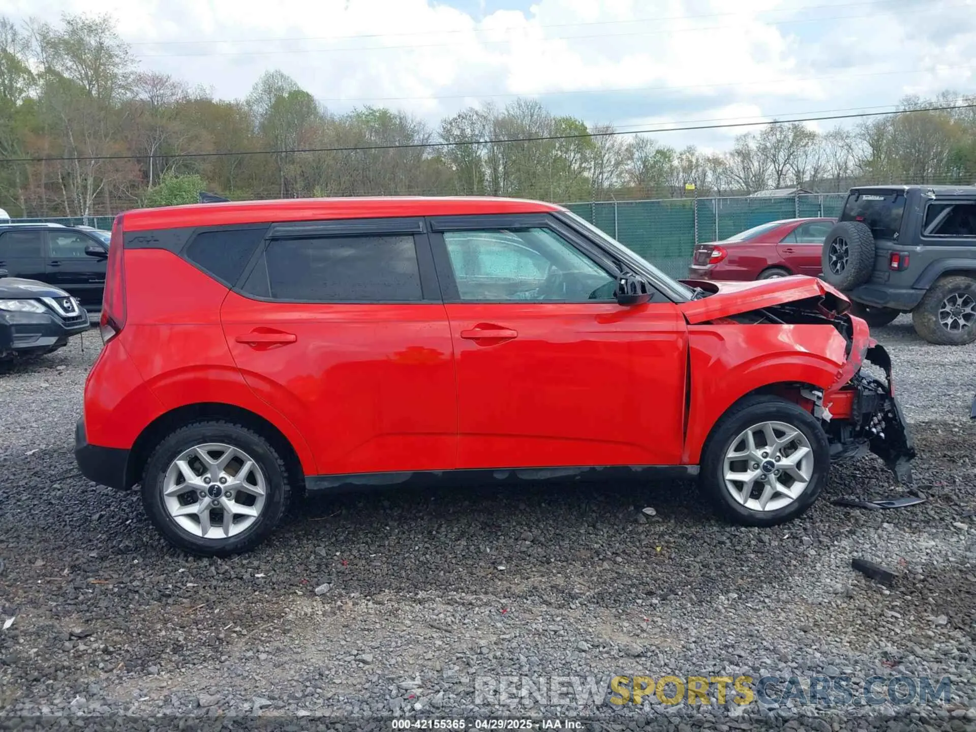 13 Photograph of a damaged car KNDJ23AU7N7178035 KIA SOUL 2022