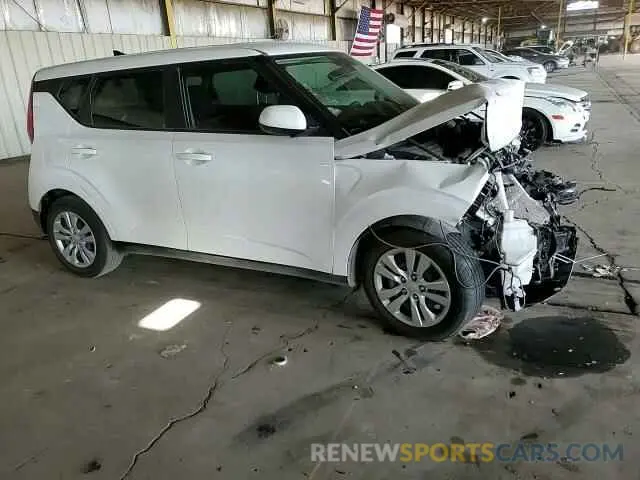 11 Photograph of a damaged car KNDJ23AU7N7805669 KIA SOUL 2022