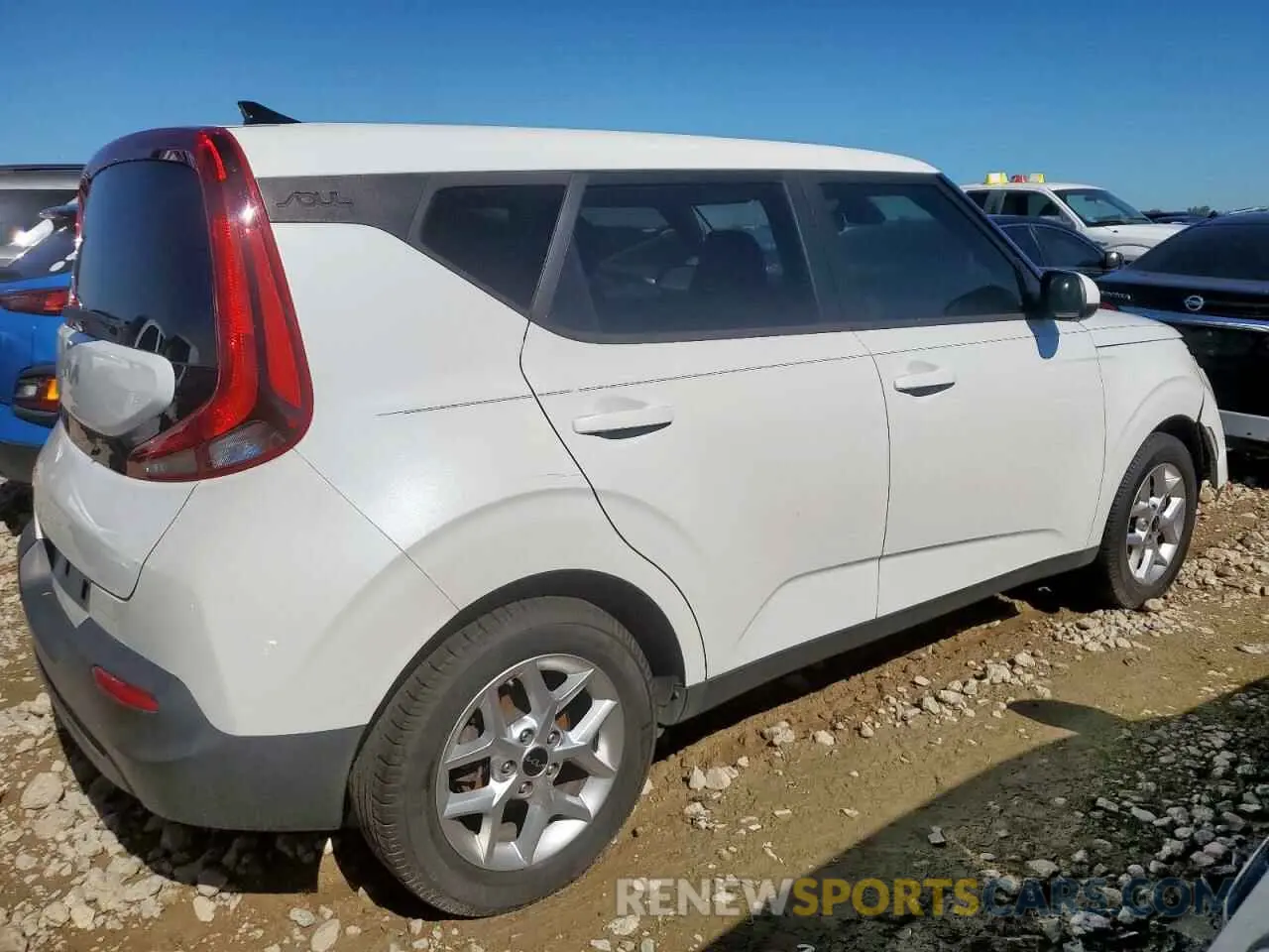 3 Photograph of a damaged car KNDJ23AU8N7156626 KIA SOUL 2022