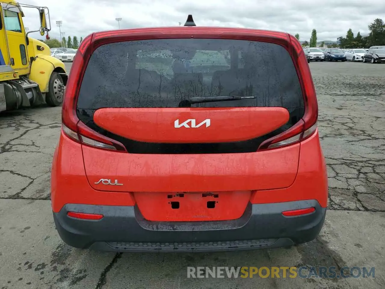 6 Photograph of a damaged car KNDJ23AU8N7158876 KIA SOUL 2022
