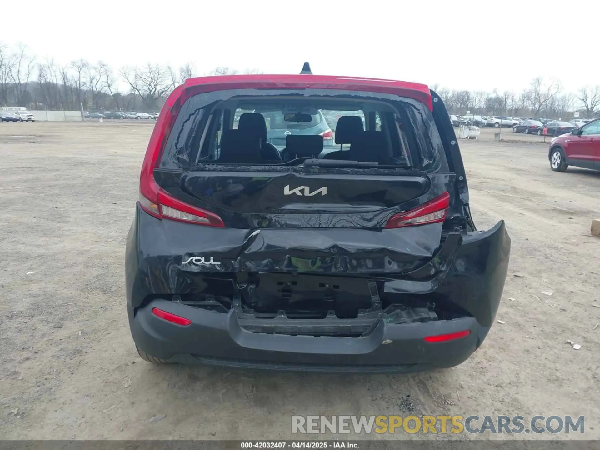 17 Photograph of a damaged car KNDJ23AU8N7160269 KIA SOUL 2022